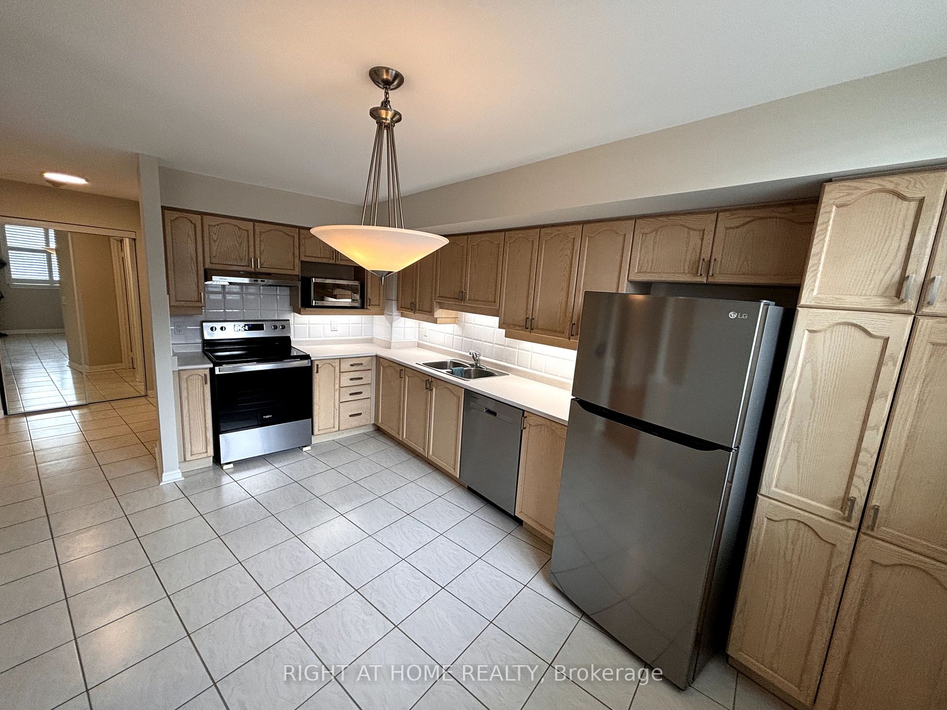 2502 Rutherford Rd 409 Property Photo 3