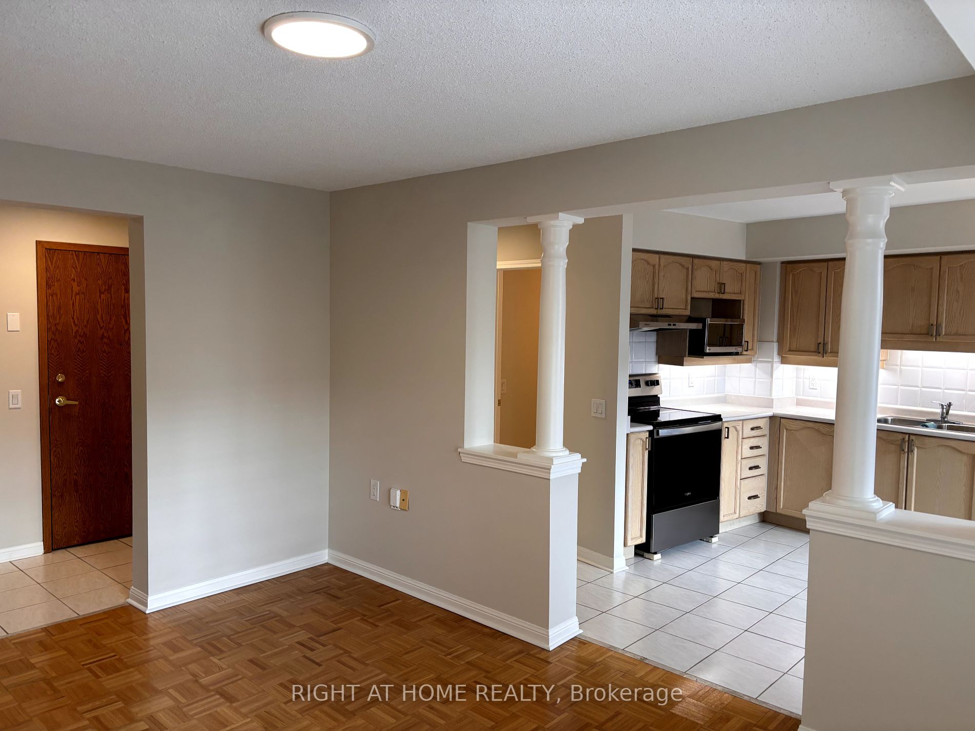 2502 Rutherford Rd 409 Property Photo 9