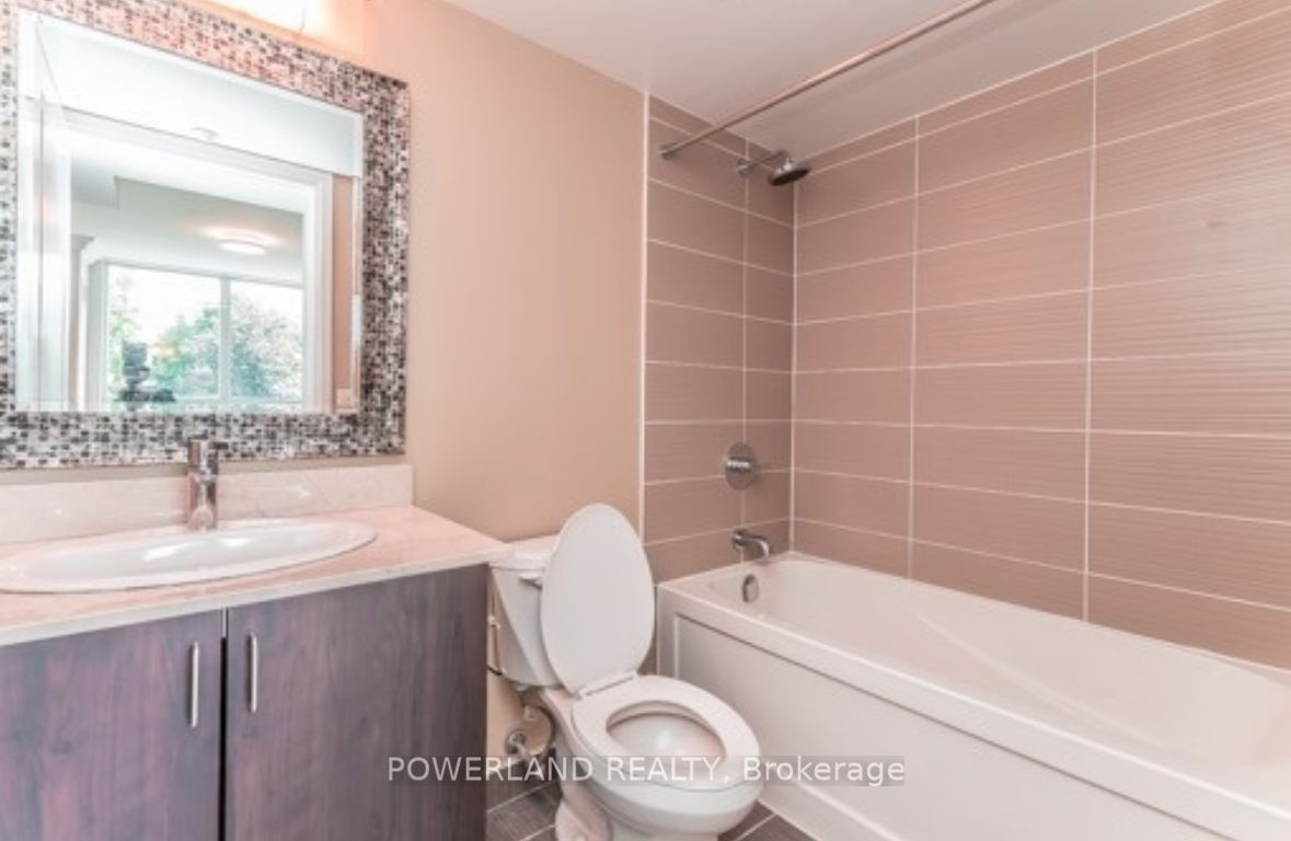 376 Highway 7 E 218 Property Photo 13