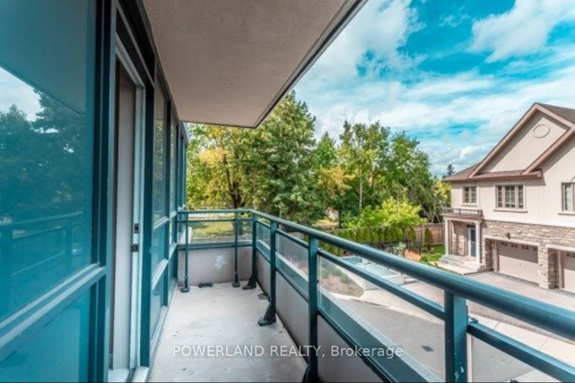 376 Highway 7 E 218 Property Photo 14