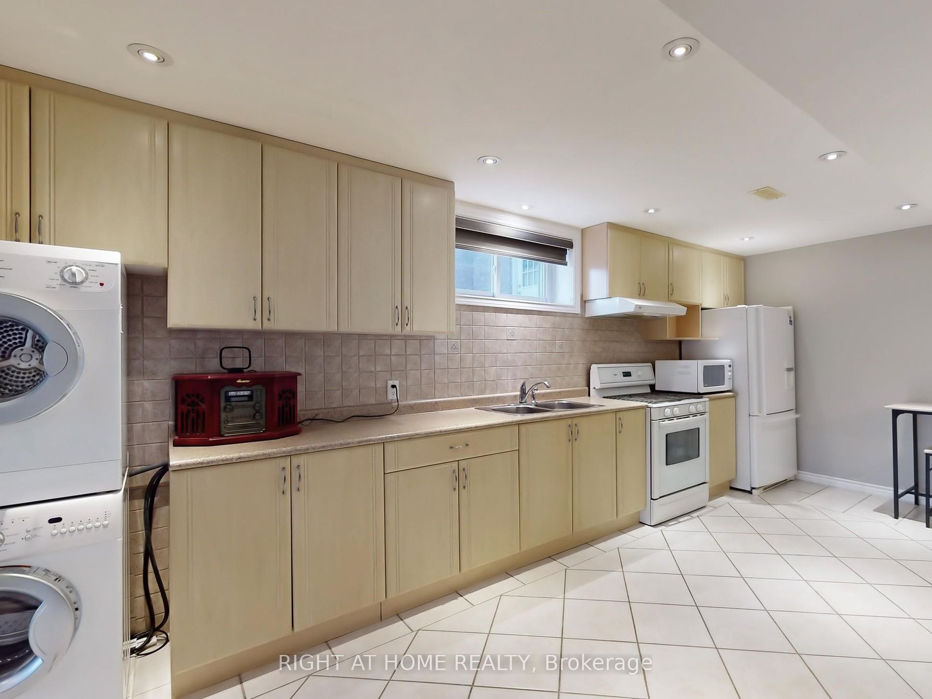 131 Pemberton Rd S Property Photo 27
