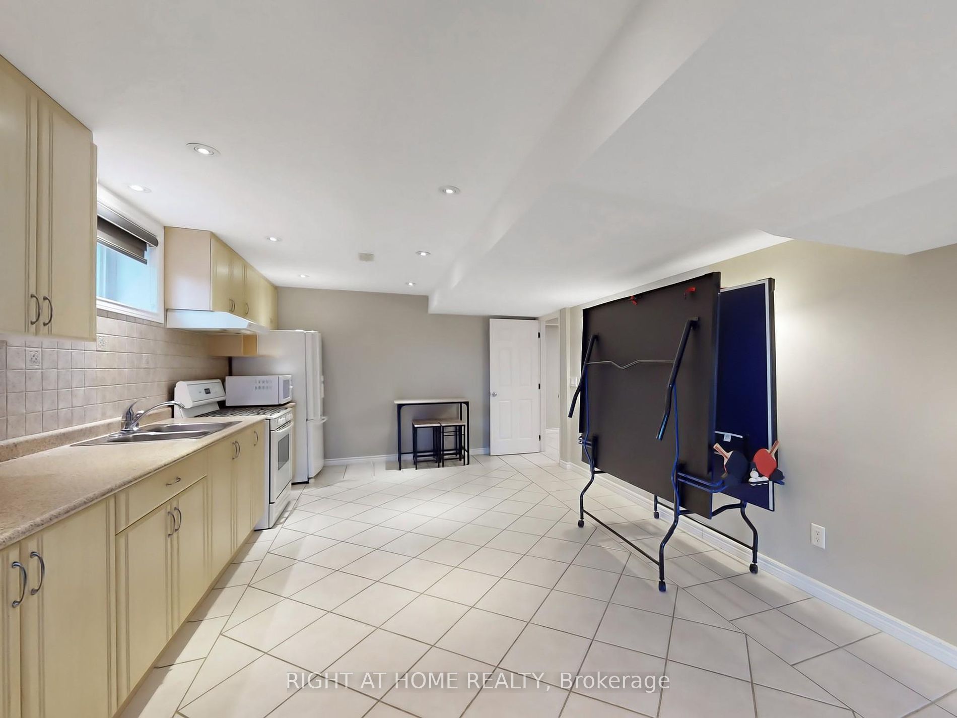 131 Pemberton Rd S Property Photo 28