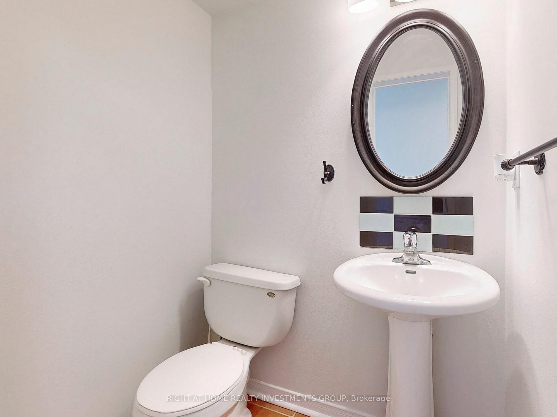 40 Burgon Pl Property Photo 25