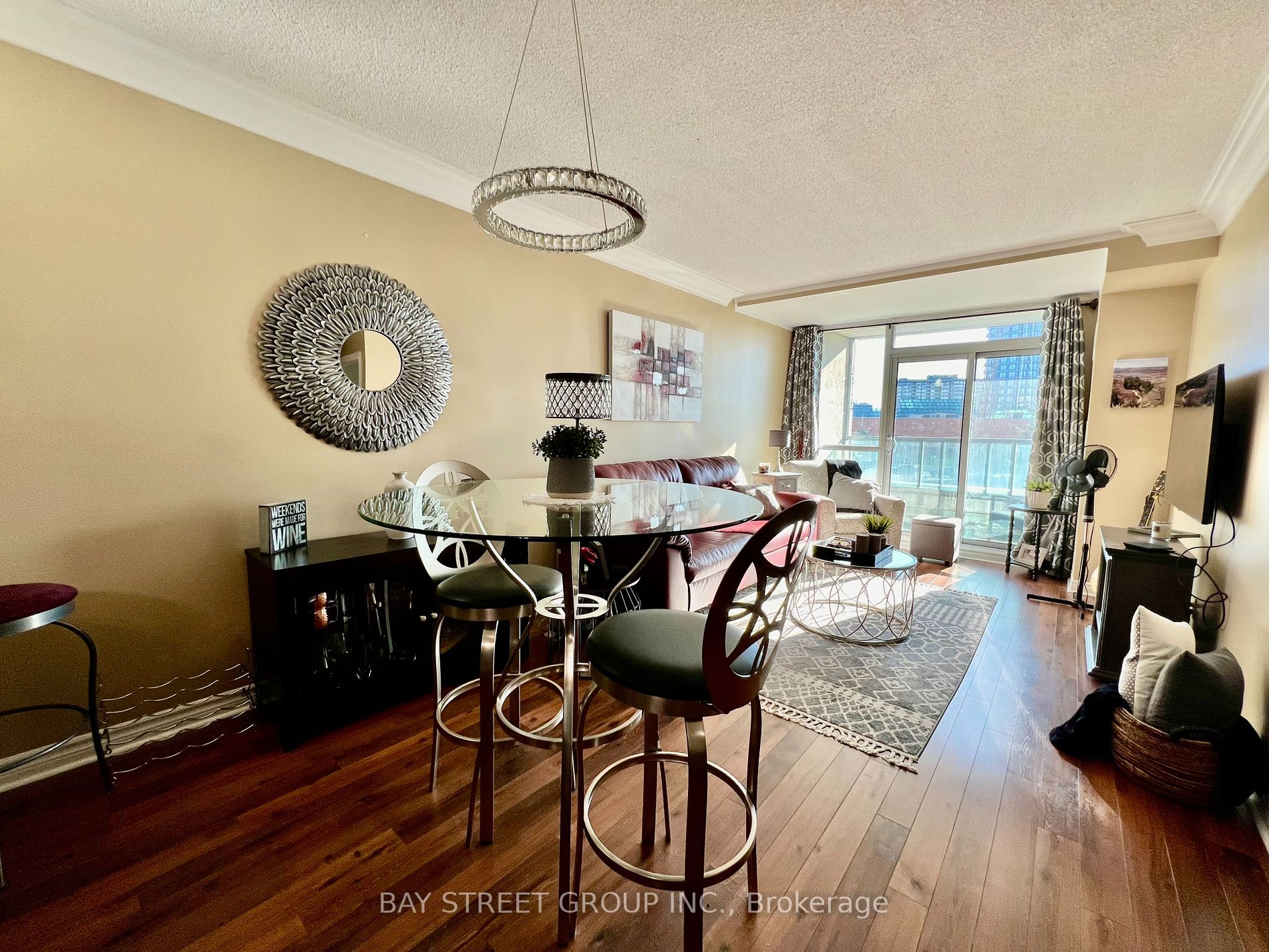 88 Promenade Circ 4 Property Photo 3