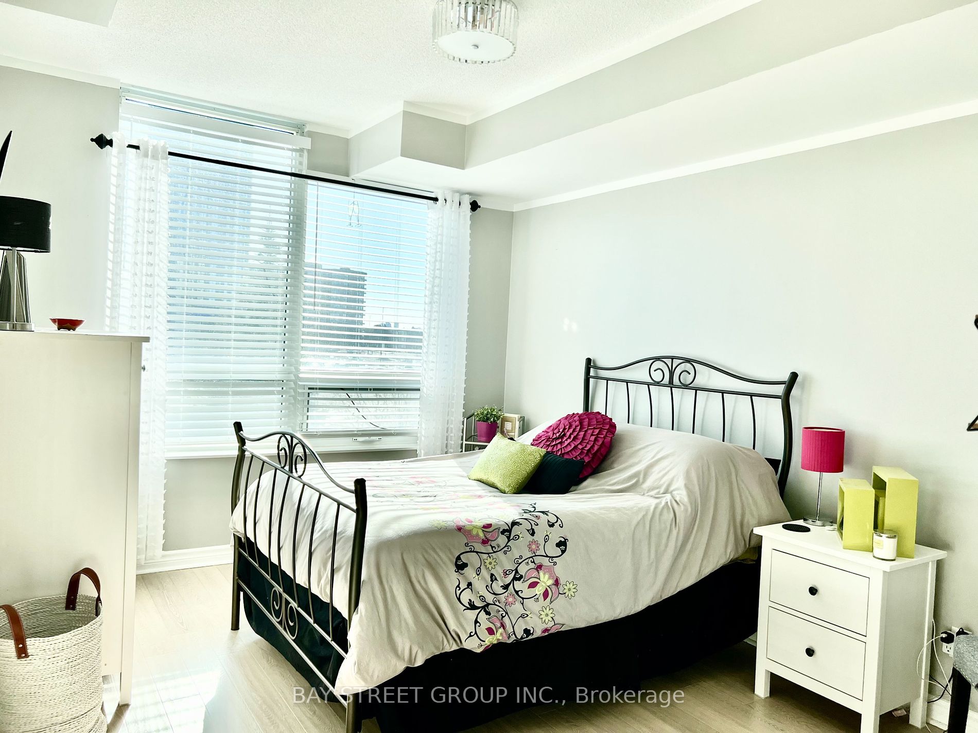 88 Promenade Circ 4 Property Photo 7