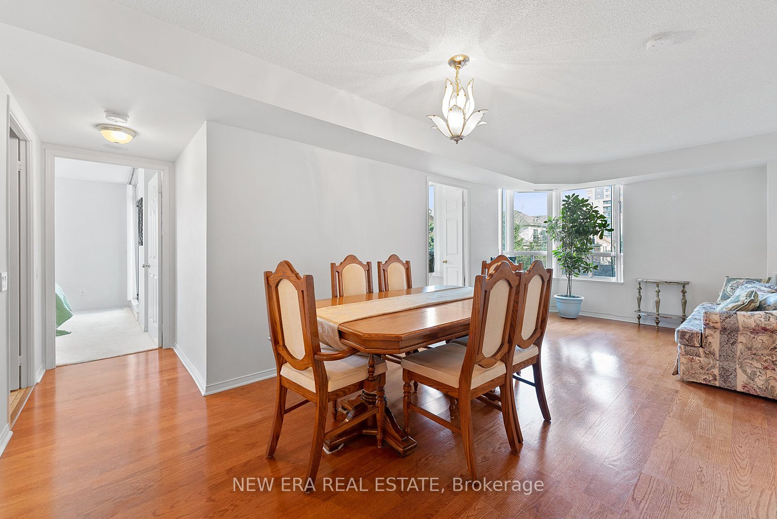 5 Emerald Lane 3 Property Photo 3