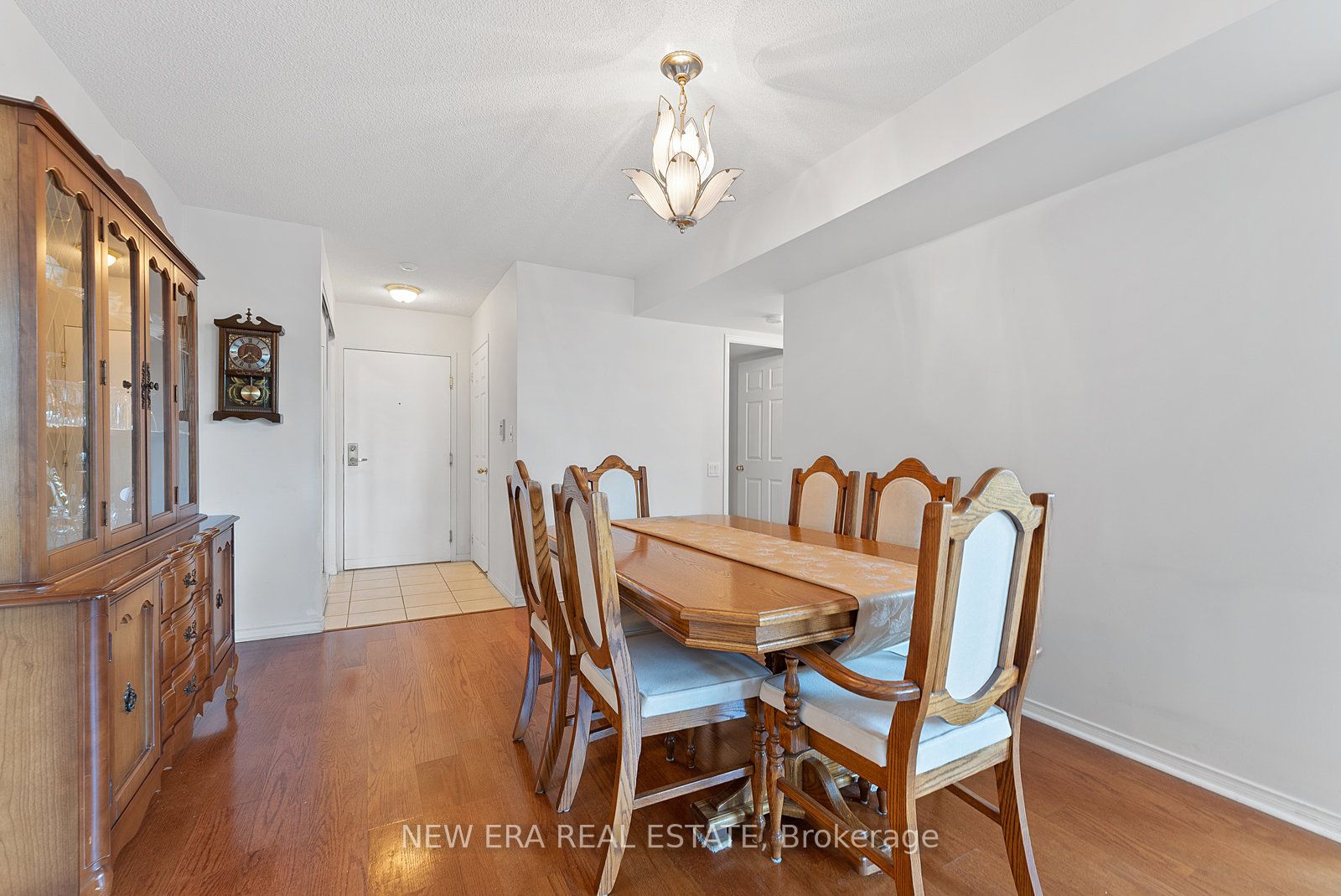 5 Emerald Lane 3 Property Photo 5