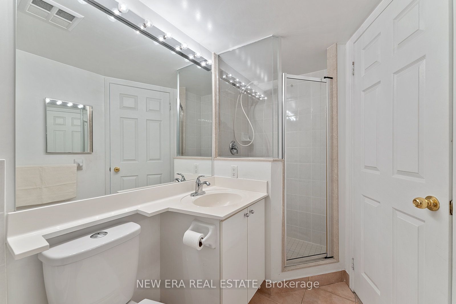5 Emerald Lane 3 Property Photo 22