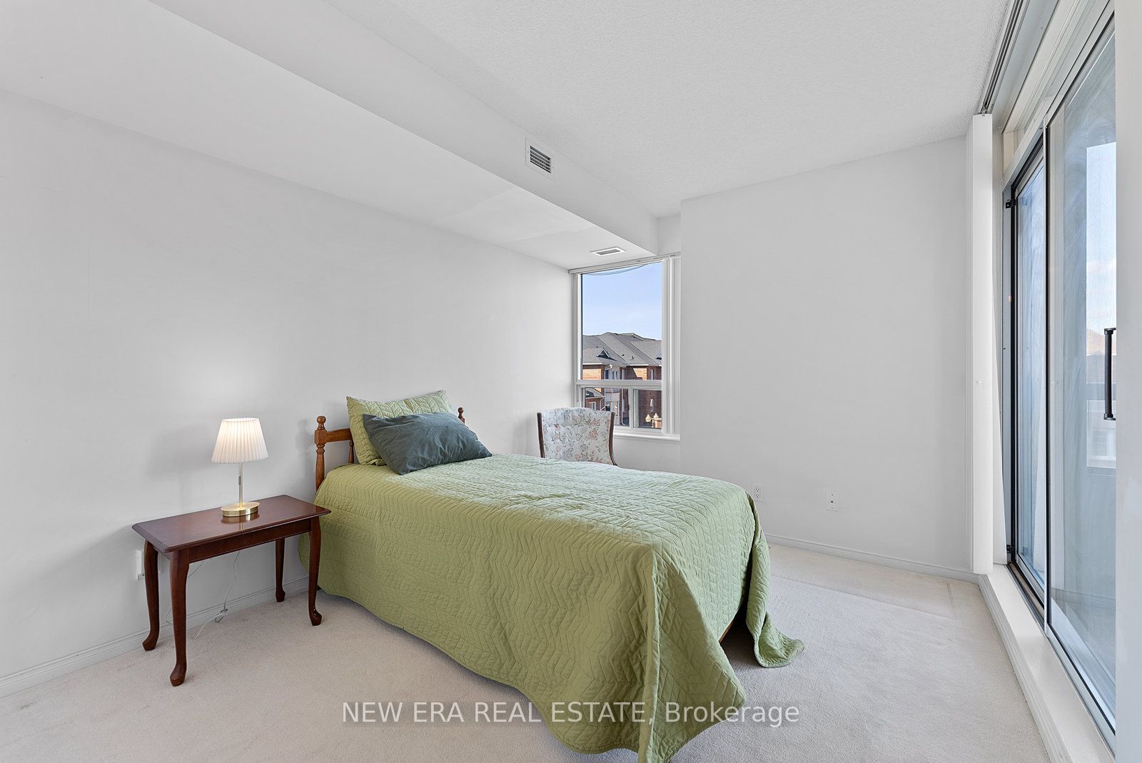 5 Emerald Lane 3 Property Photo 23