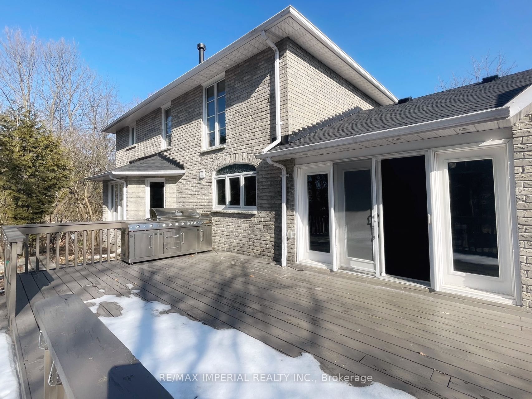 251 Kemano Rd E Property Photo 2
