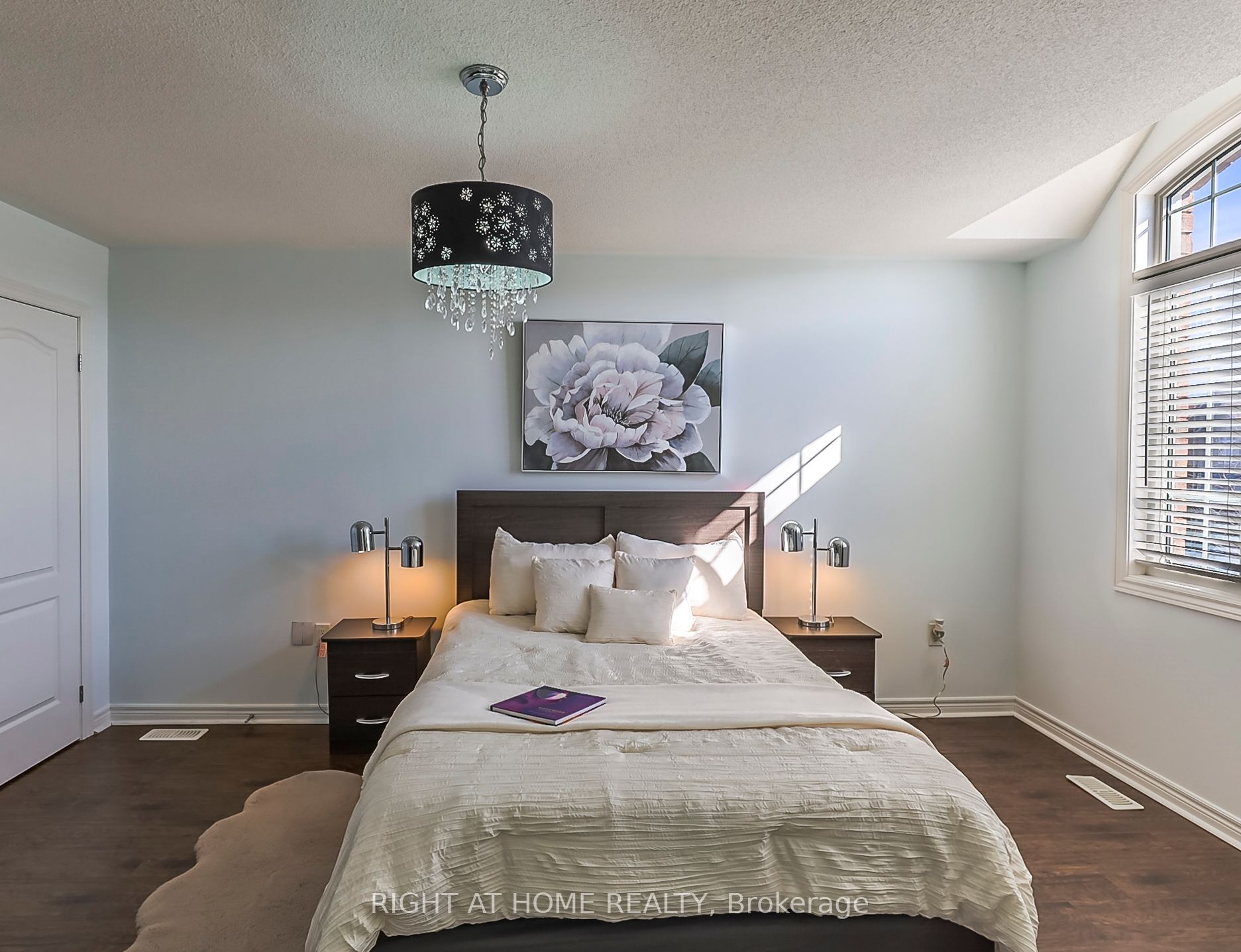 24 Donald Stewart Cres Property Photo 18