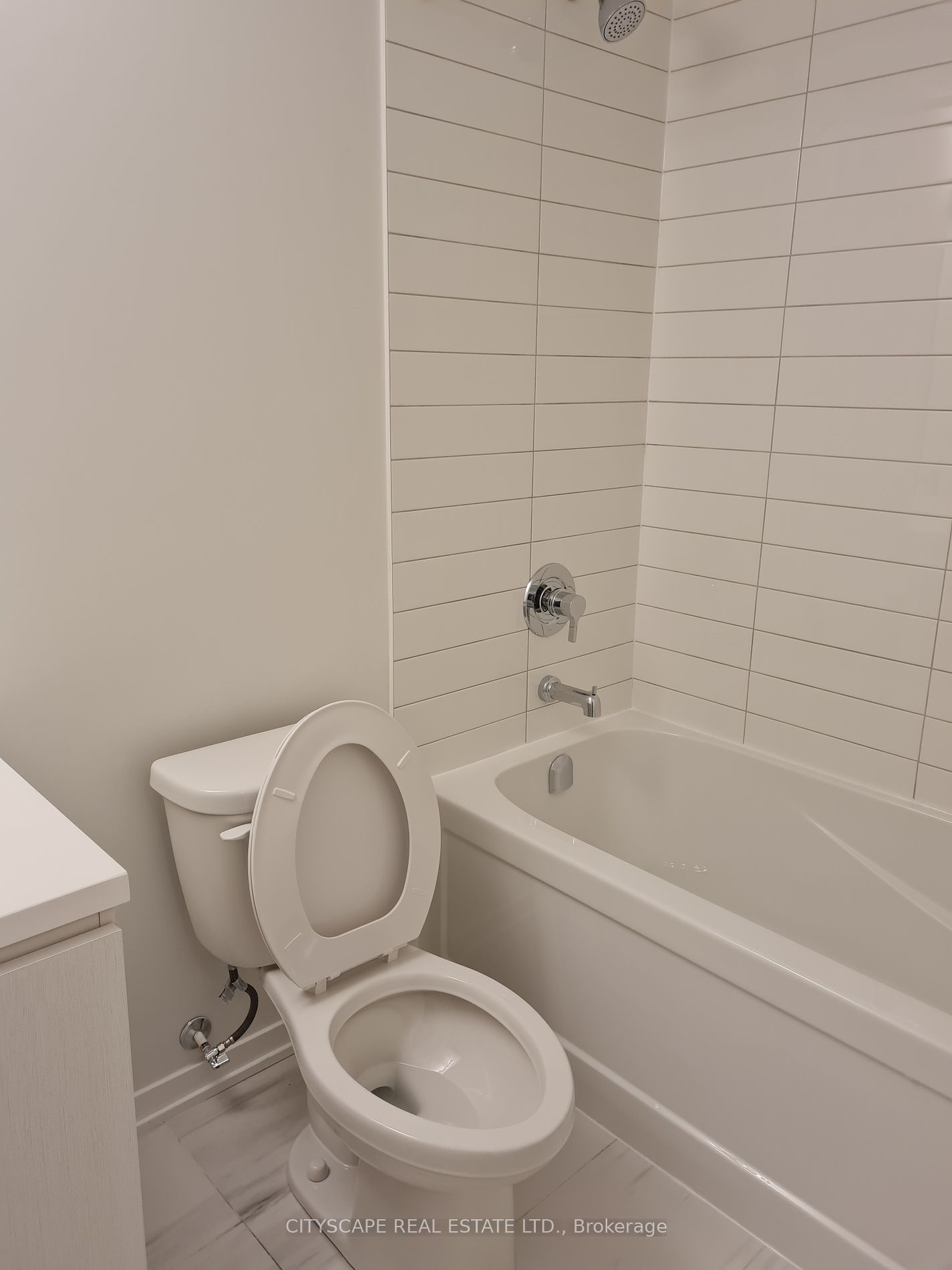 11 Honeycrisp Cres 23 Property Photo 5