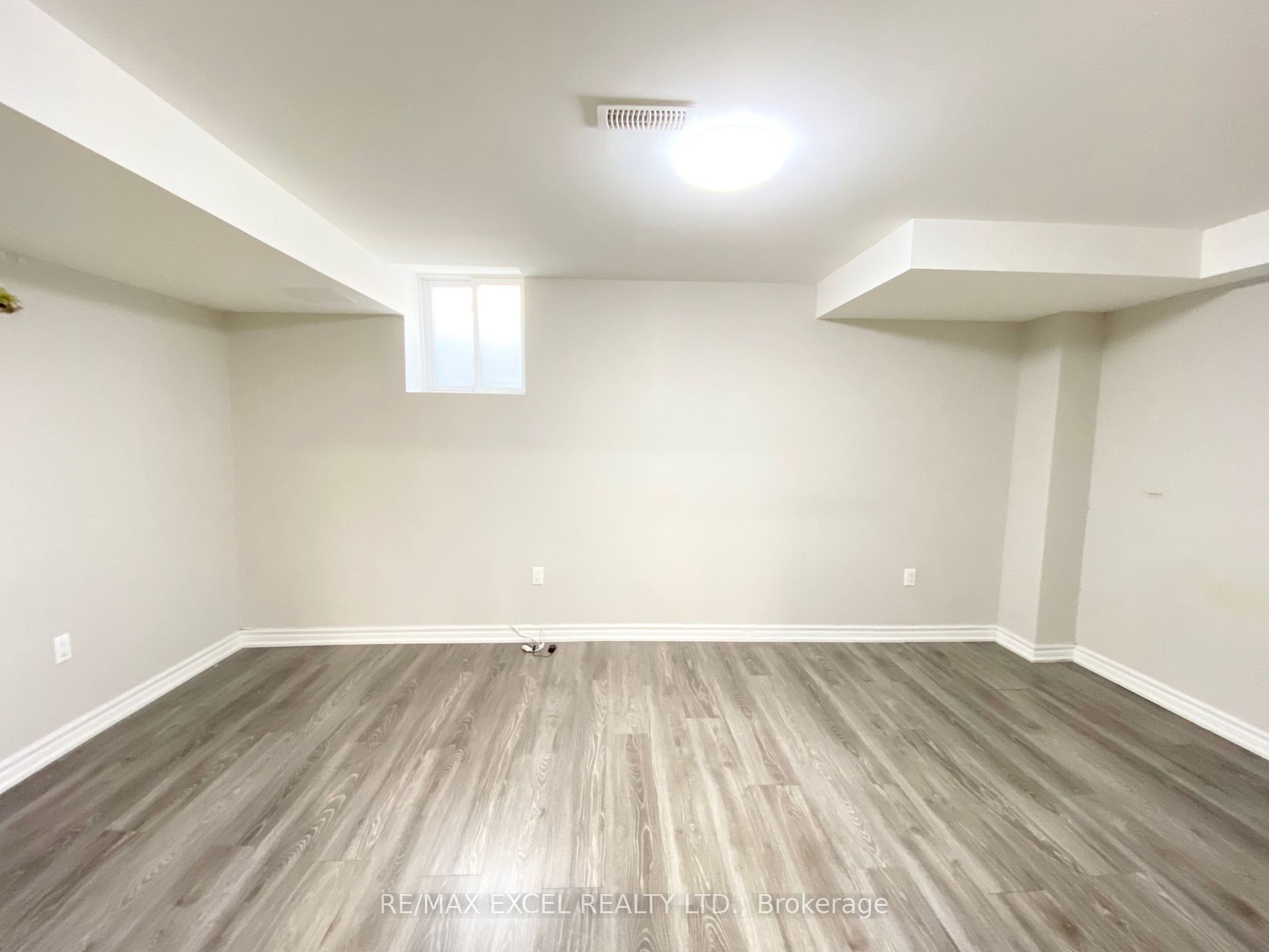 4 Reddington Rd Property Photo 5
