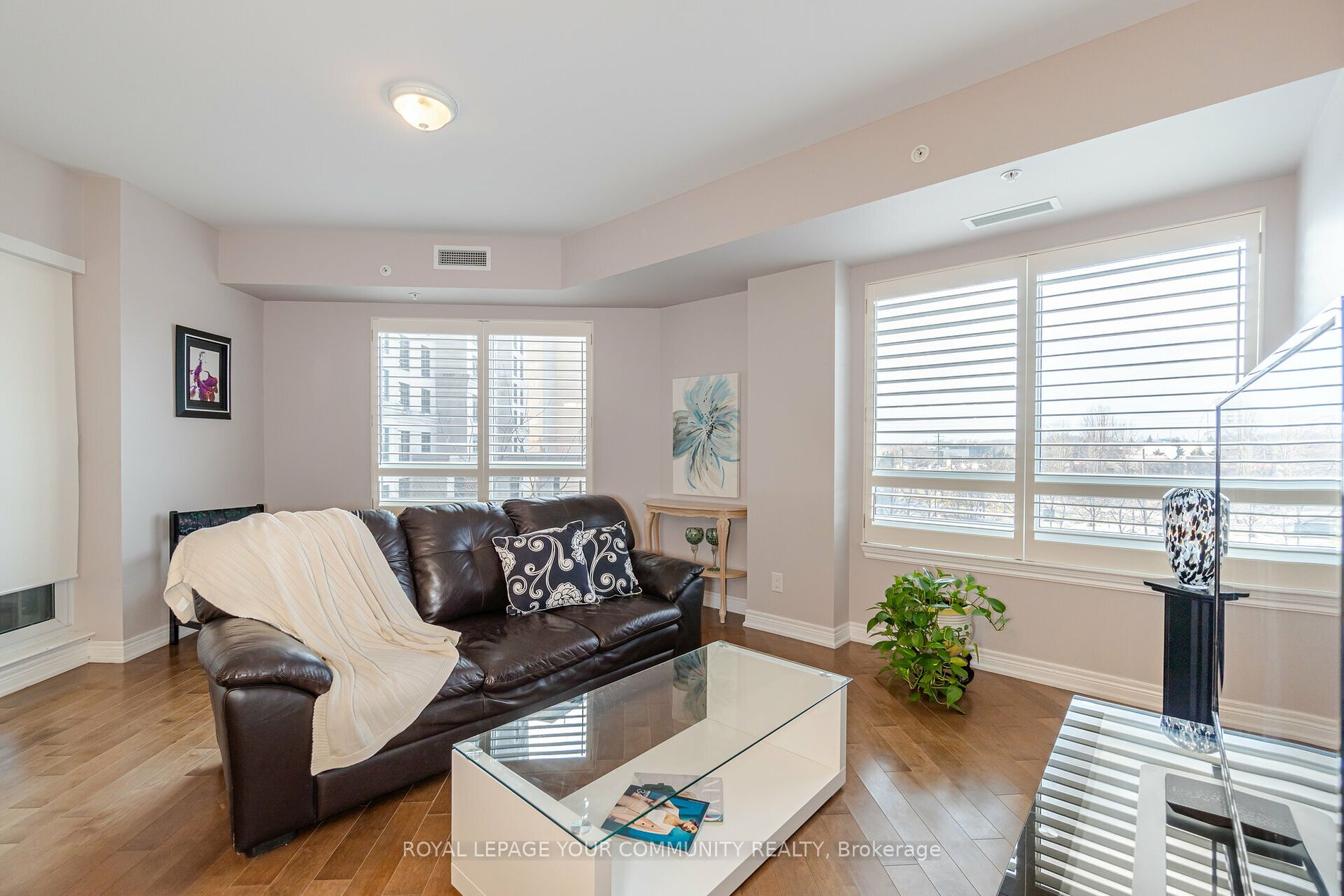 9255 Jane St 2 Property Photo 15