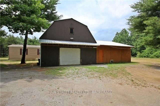 2947 12th Line Property Photo 12