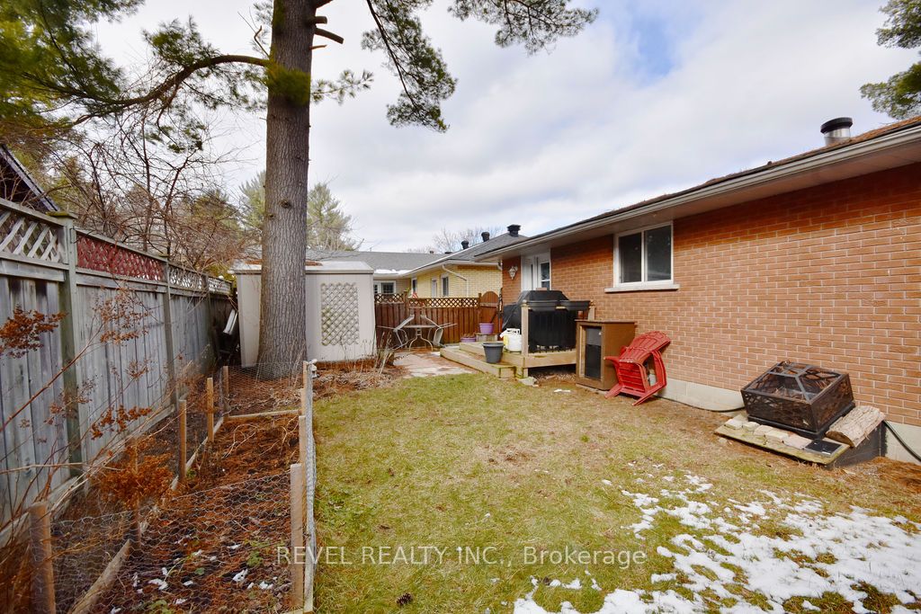 4 Bushey Ave Property Photo 25