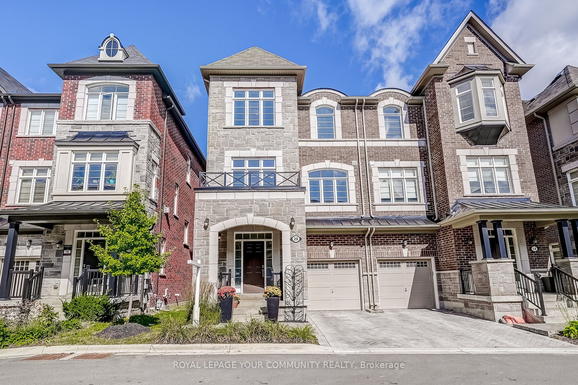 20 Globemaster Lane Property Photo 1