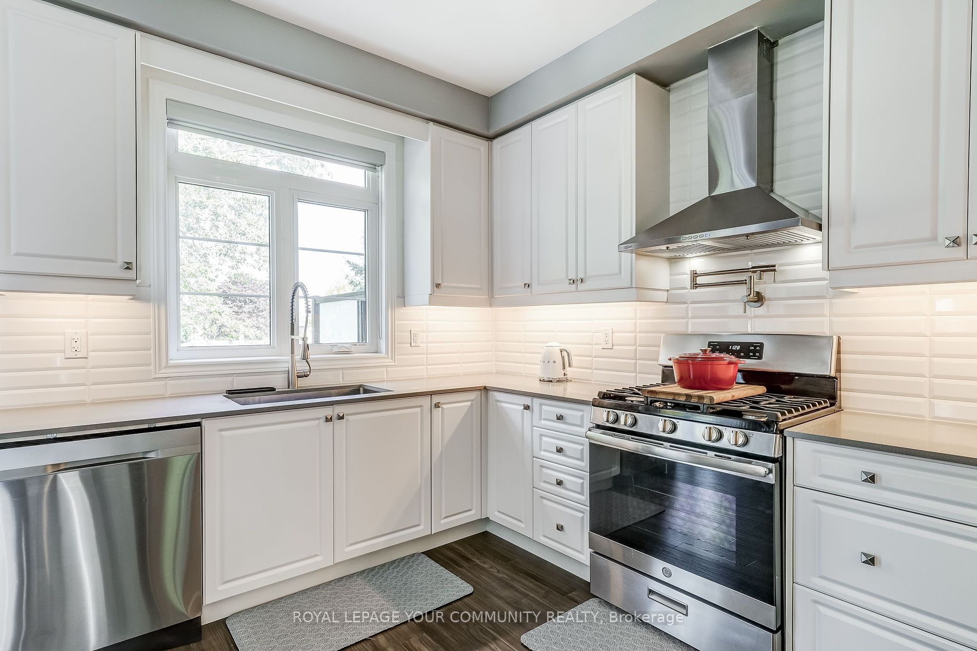 20 Globemaster Lane Property Photo 17