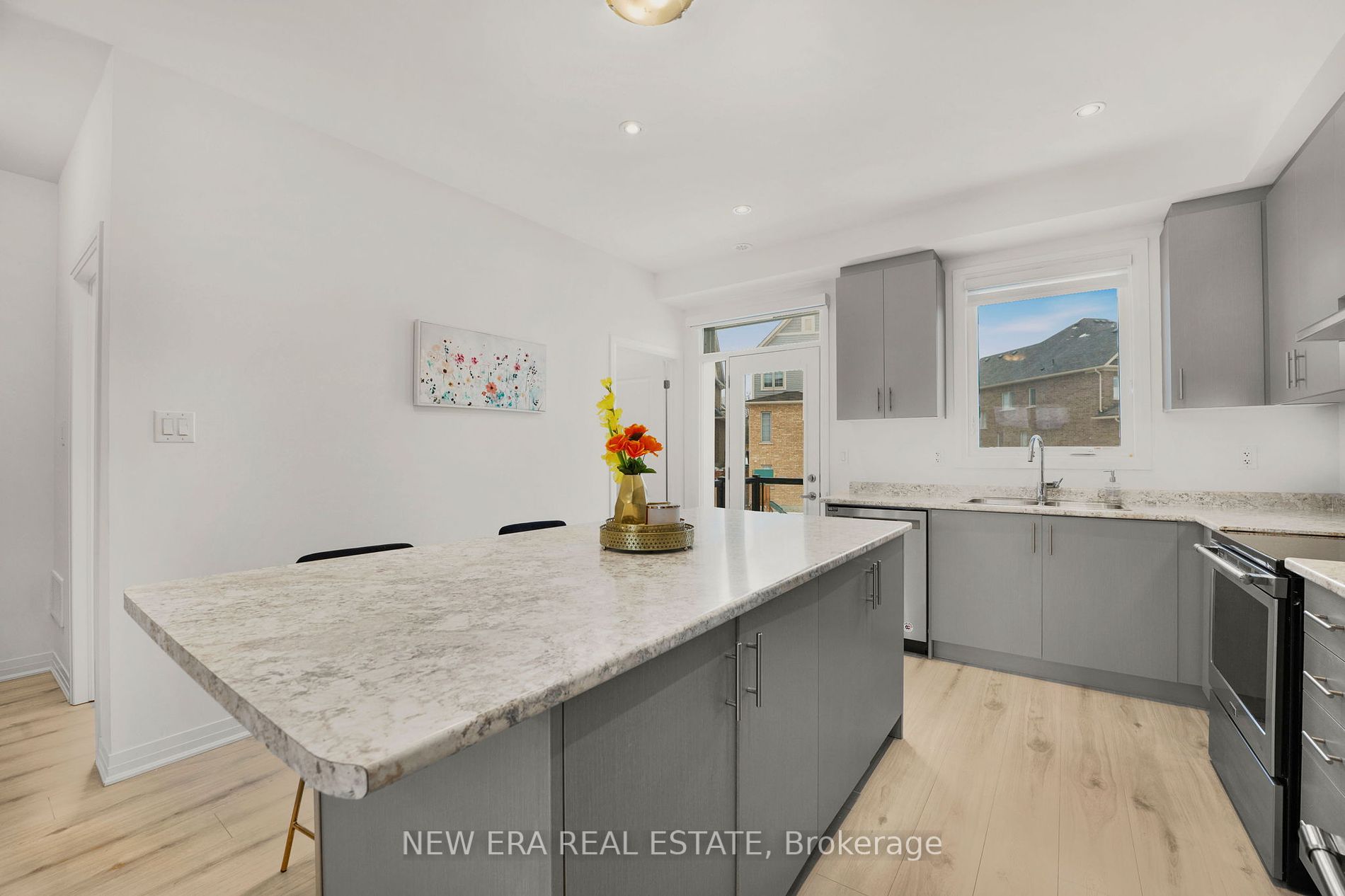 10 Totten Tr 5 Property Photo 18
