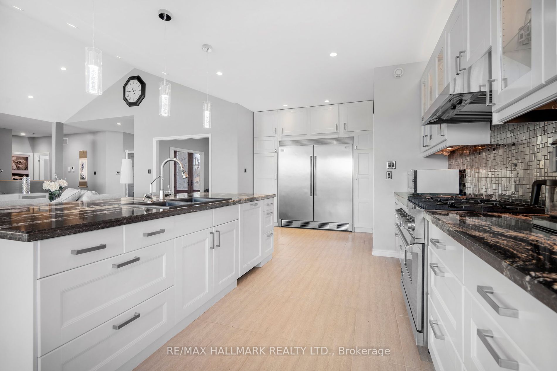 5253 Third Line Property Photo 13