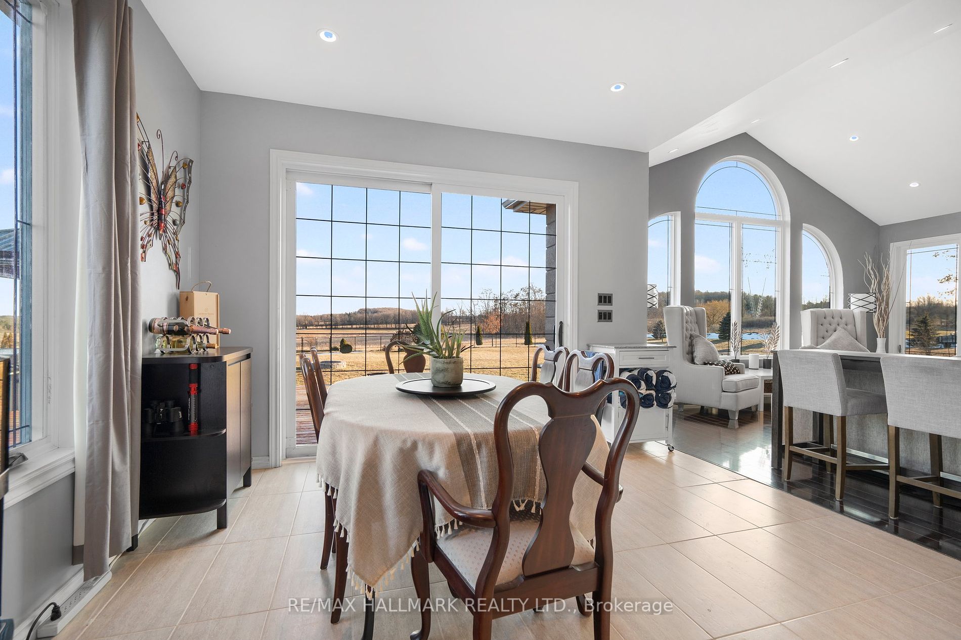 5253 Third Line Property Photo 17