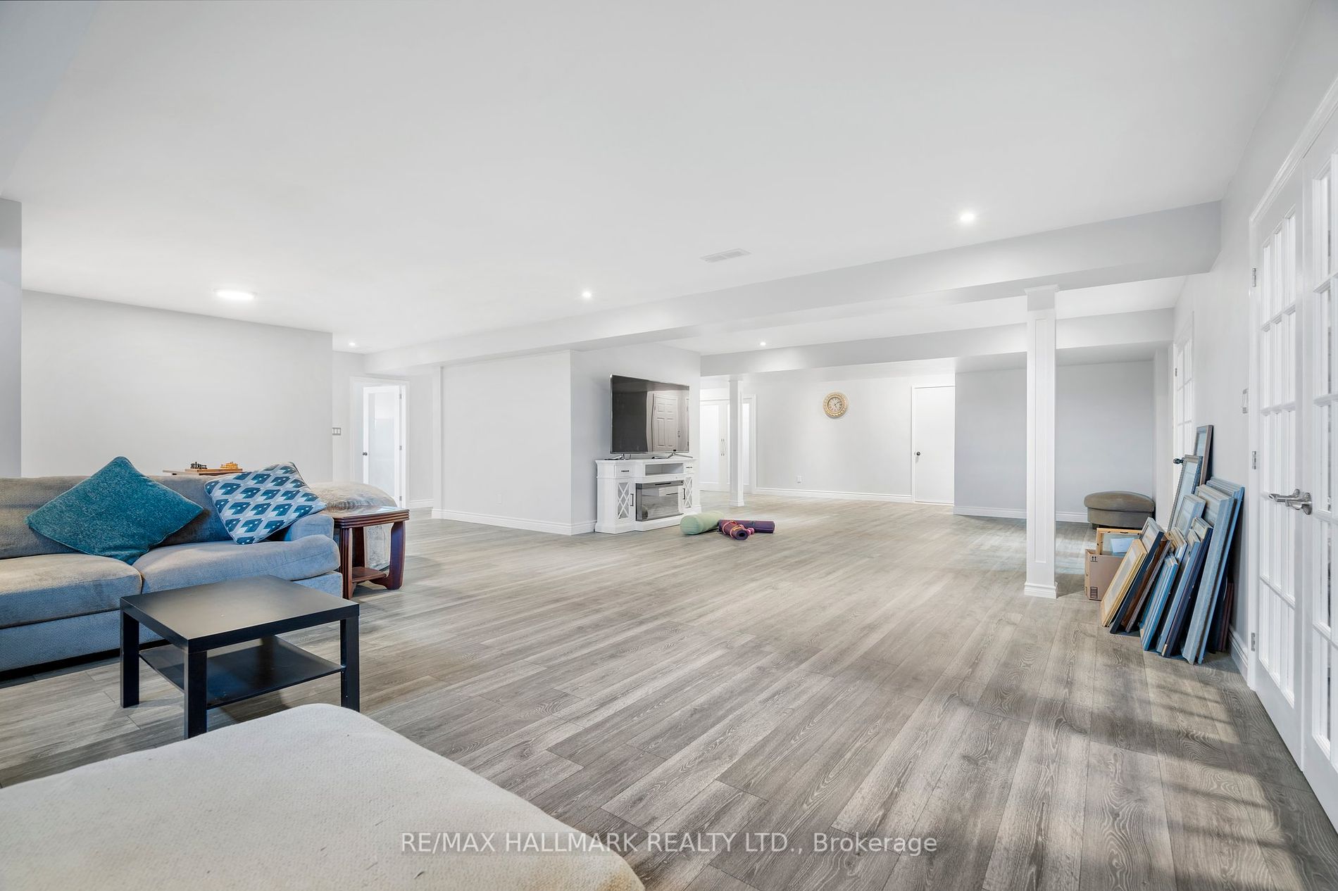 5253 Third Line Property Photo 29