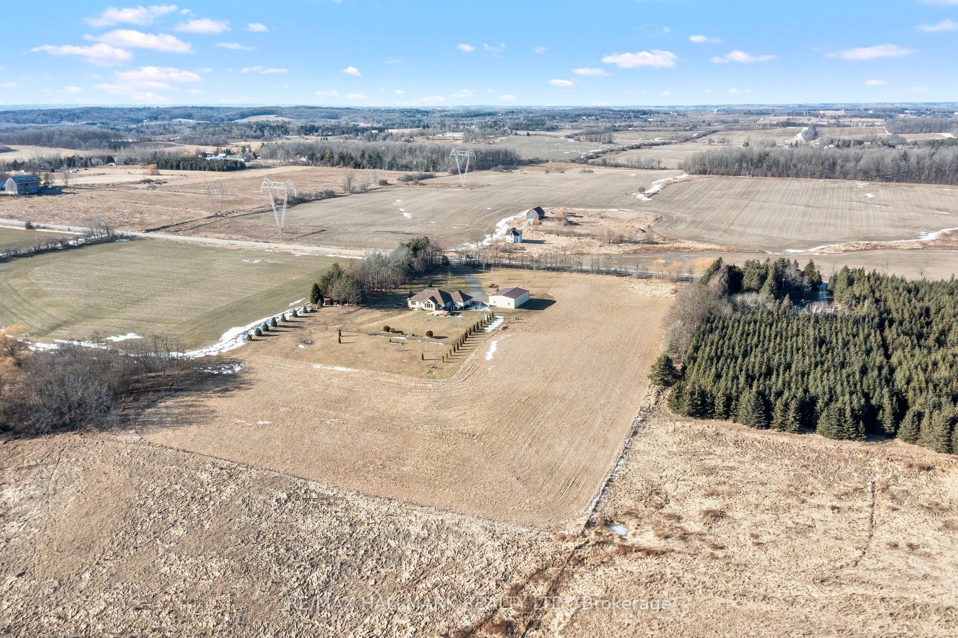 5253 Third Line Property Photo 37