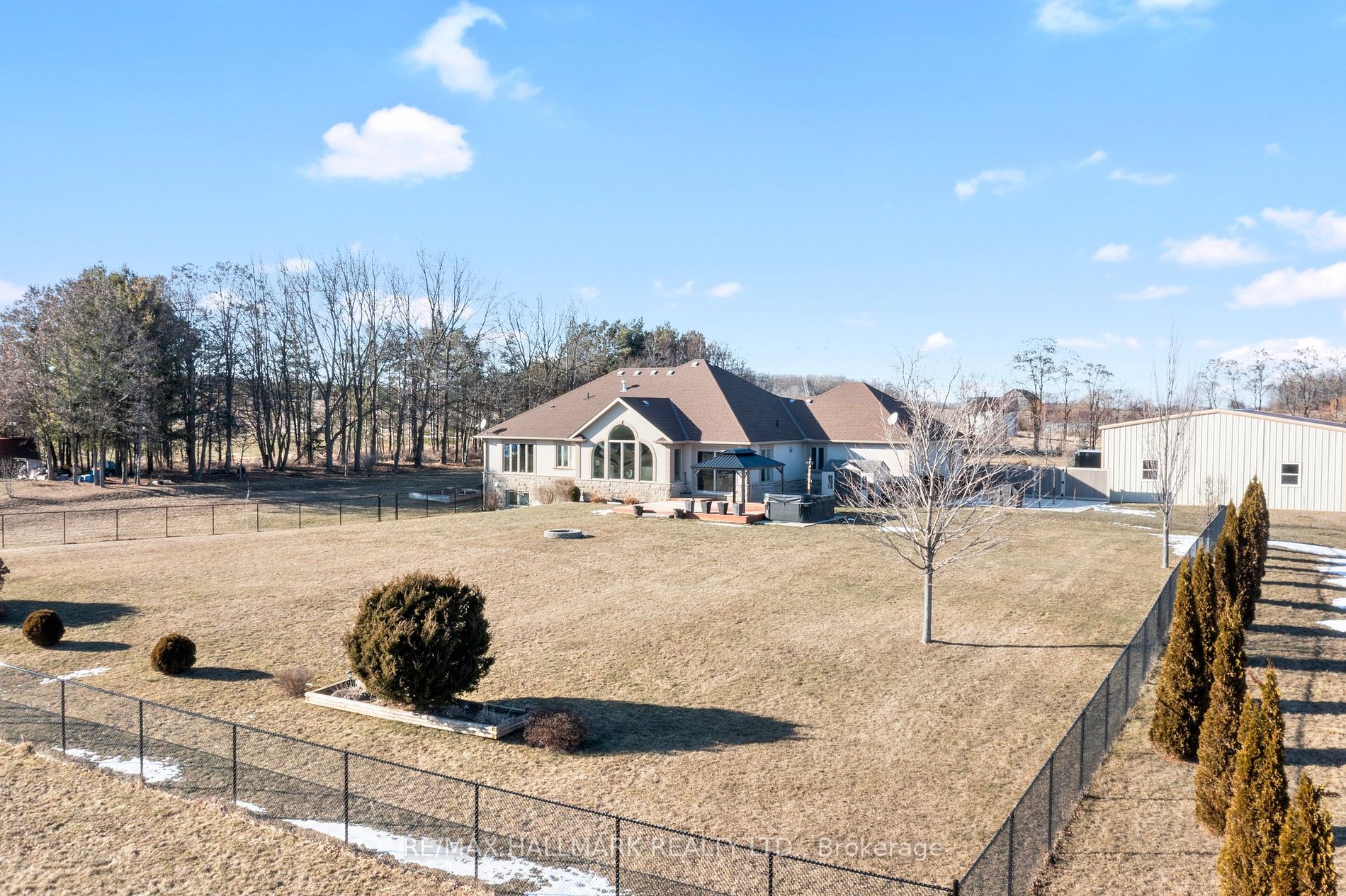 5253 Third Line Property Photo 39