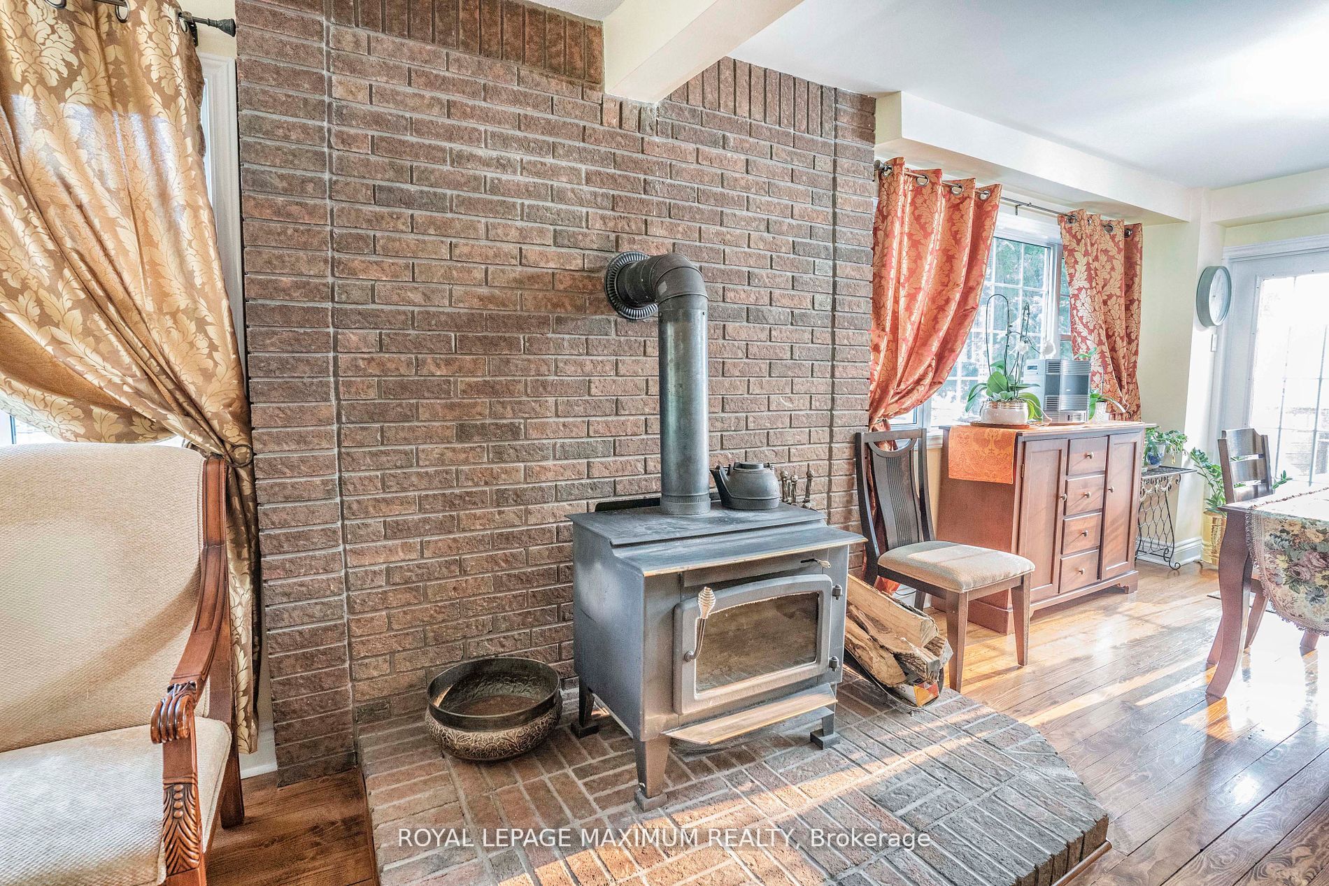 4372 Train St Property Photo 13
