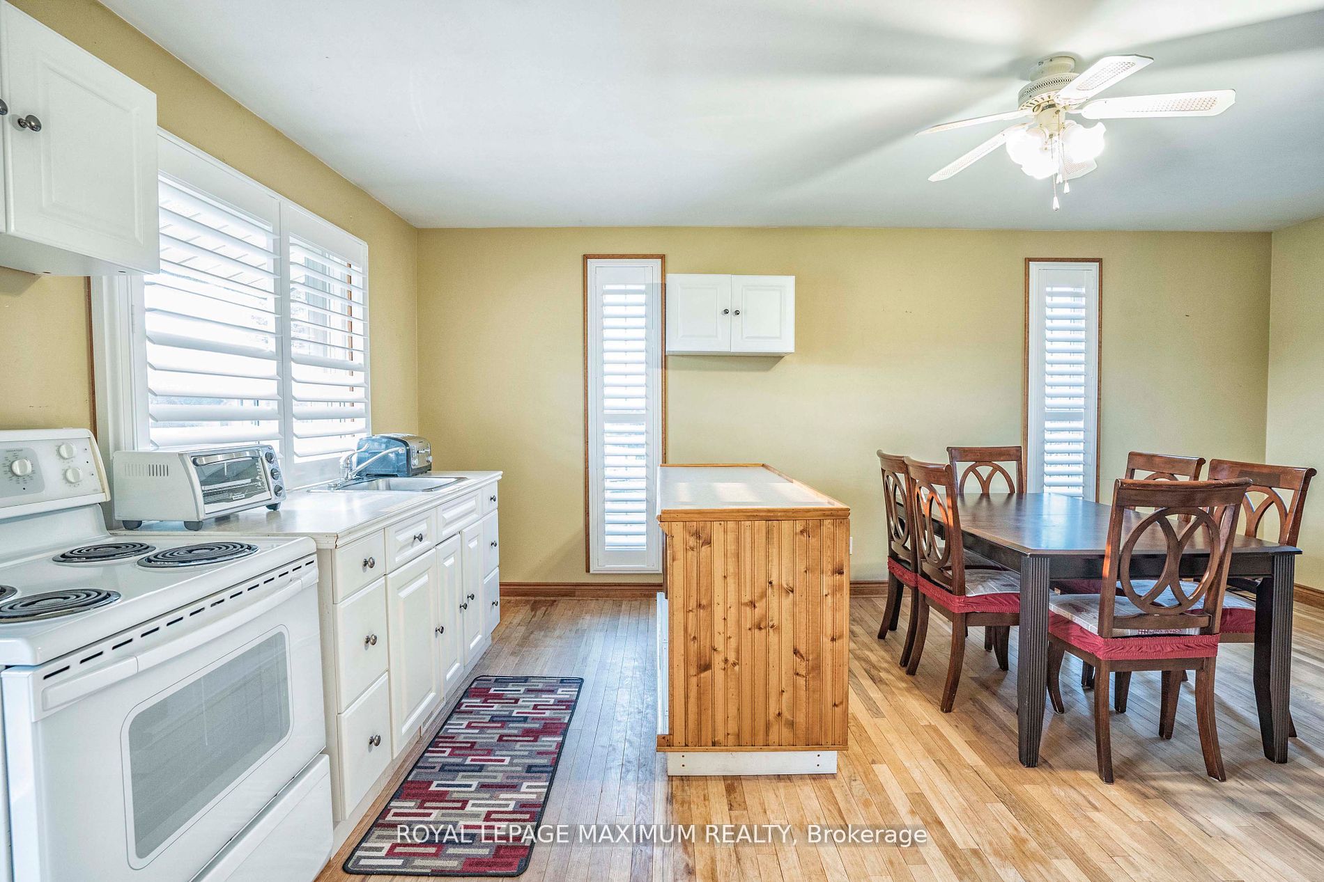 4372 Train St Property Photo 28