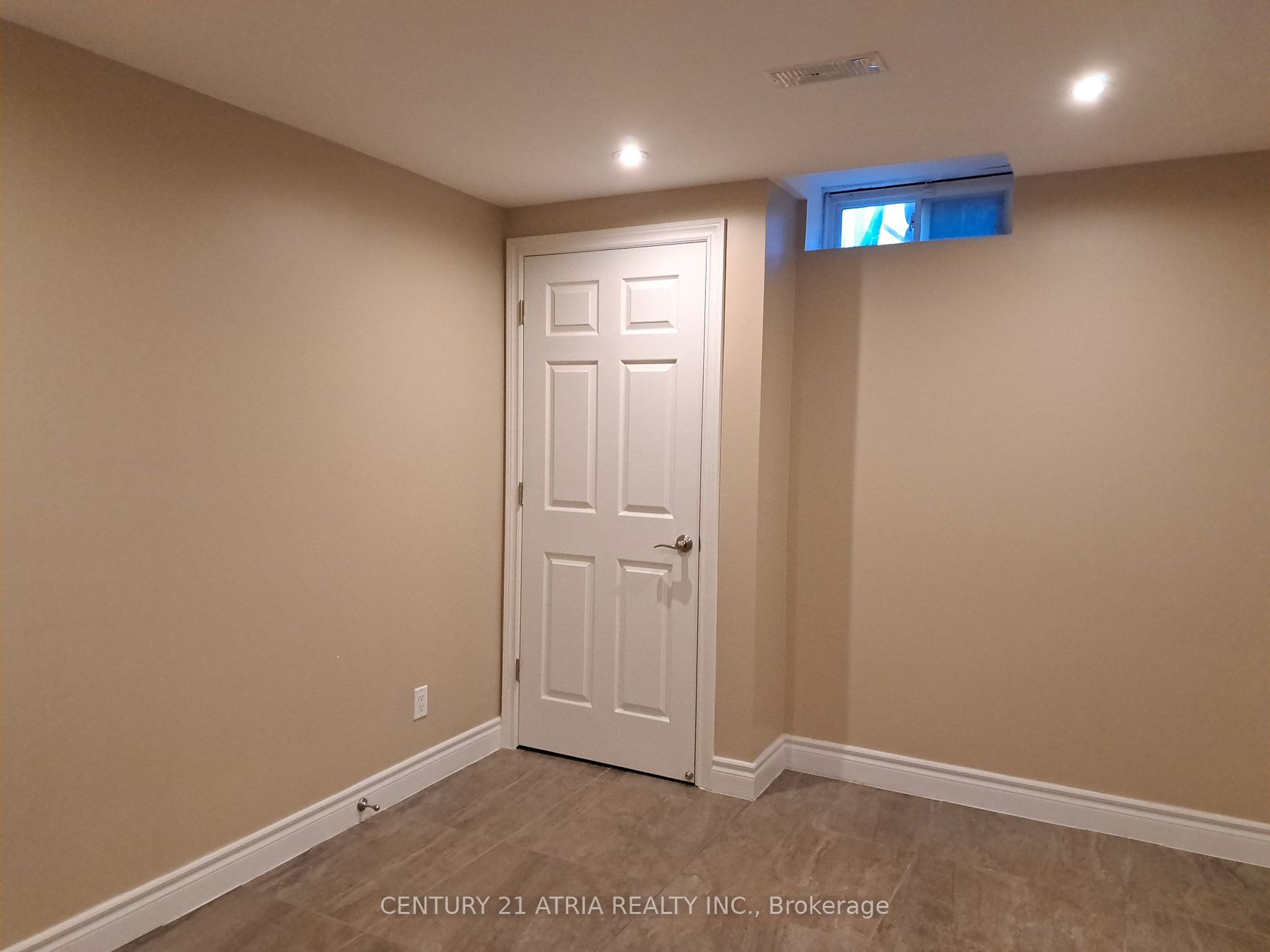 61 Moses Cres Property Photo 29