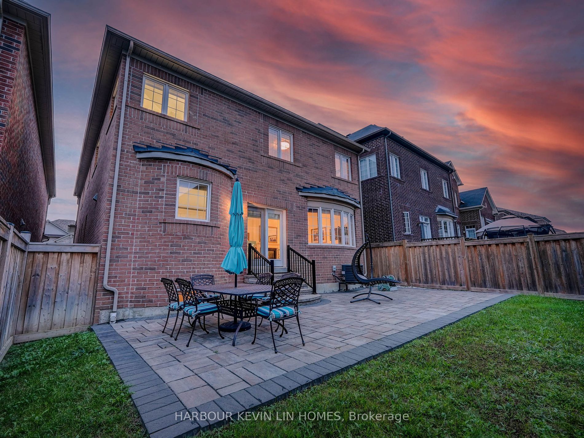 98 Fitzmaurice Dr Property Photo 39