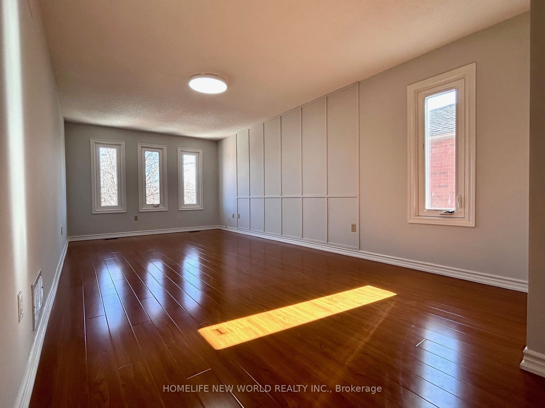 63 Cornell Cres Property Photo 16