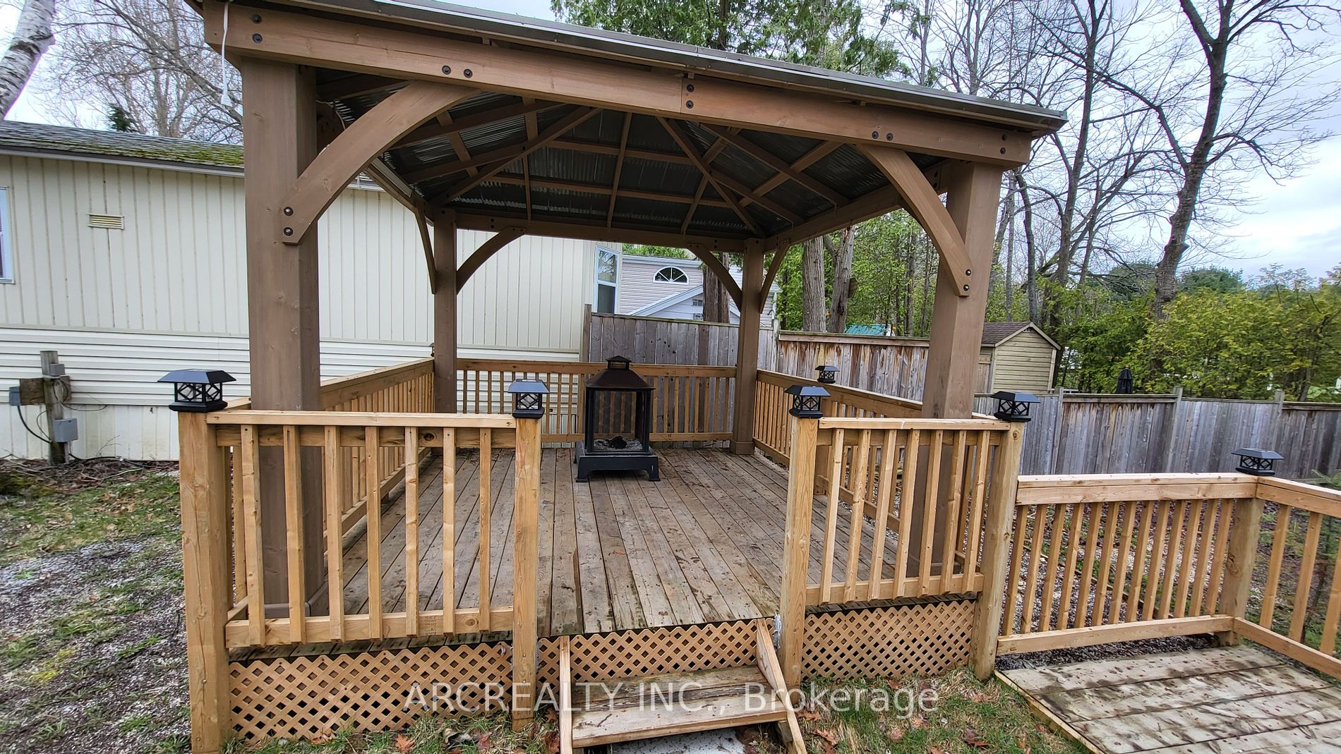 13 Bluebird Lane N Property Photo 10