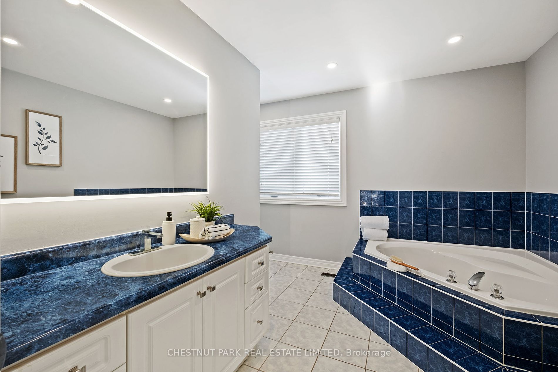 127 Samuel Lount Rd Property Photo 28
