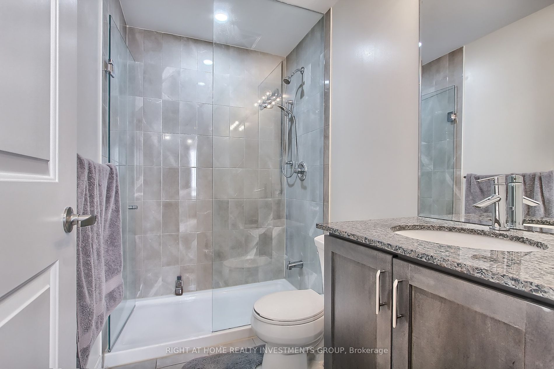 9255 Jane St 616 Property Photo 14