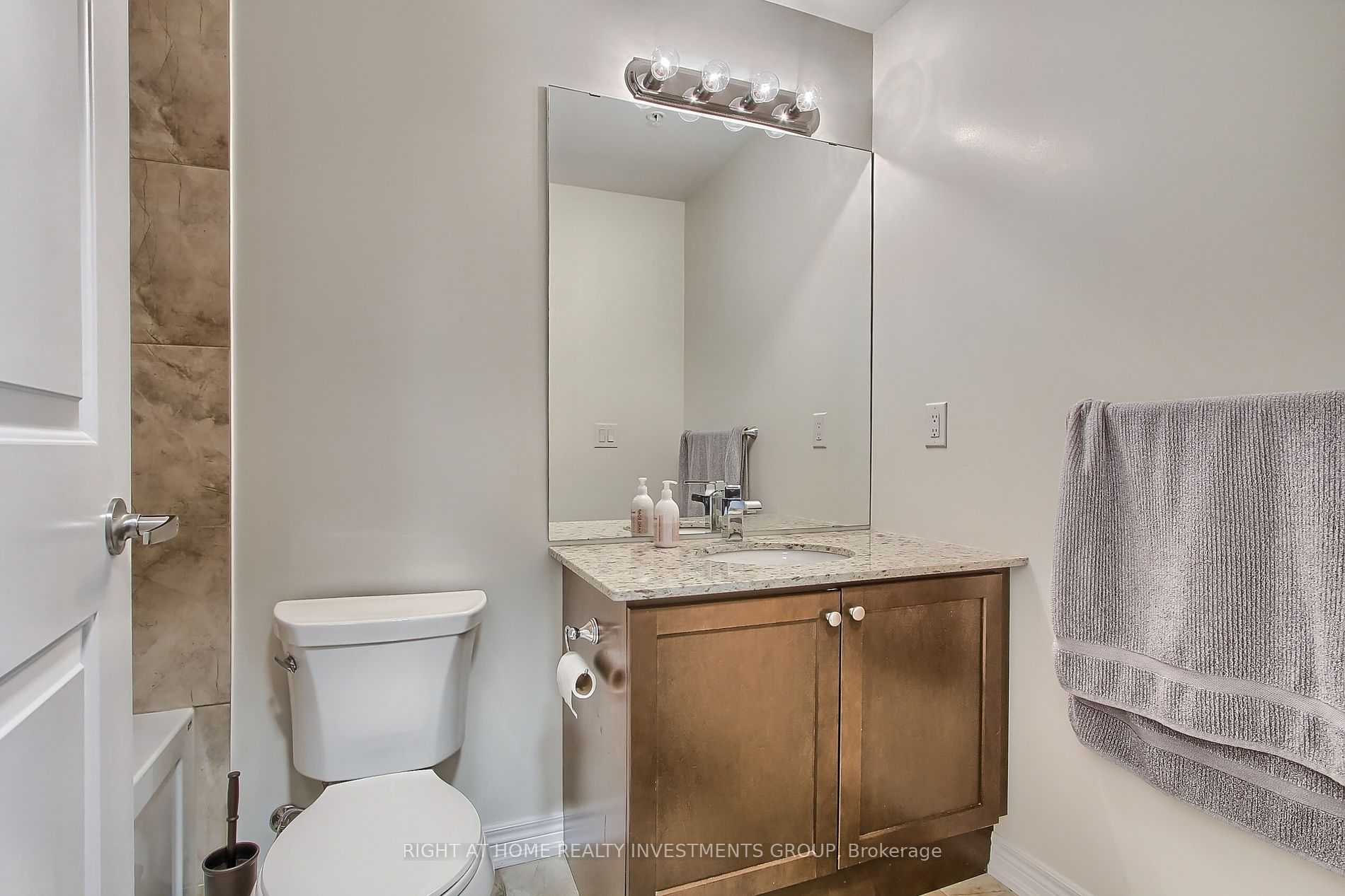 9255 Jane St 616 Property Photo 15