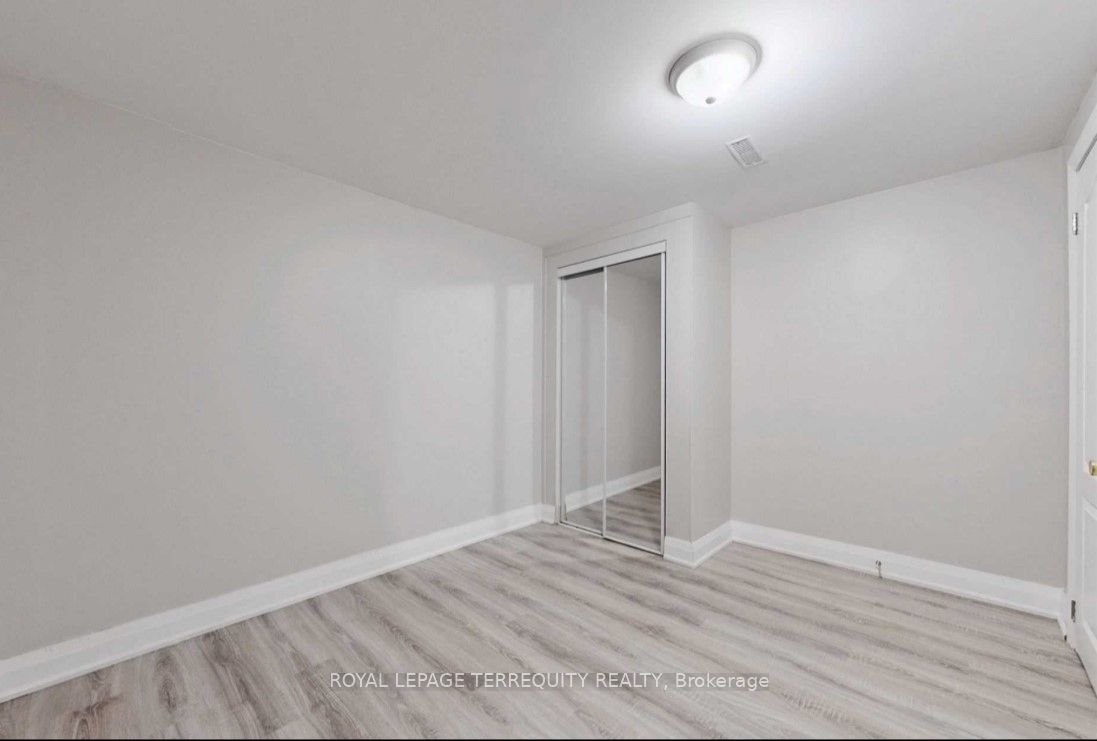 22 Rouge St Property Photo 8