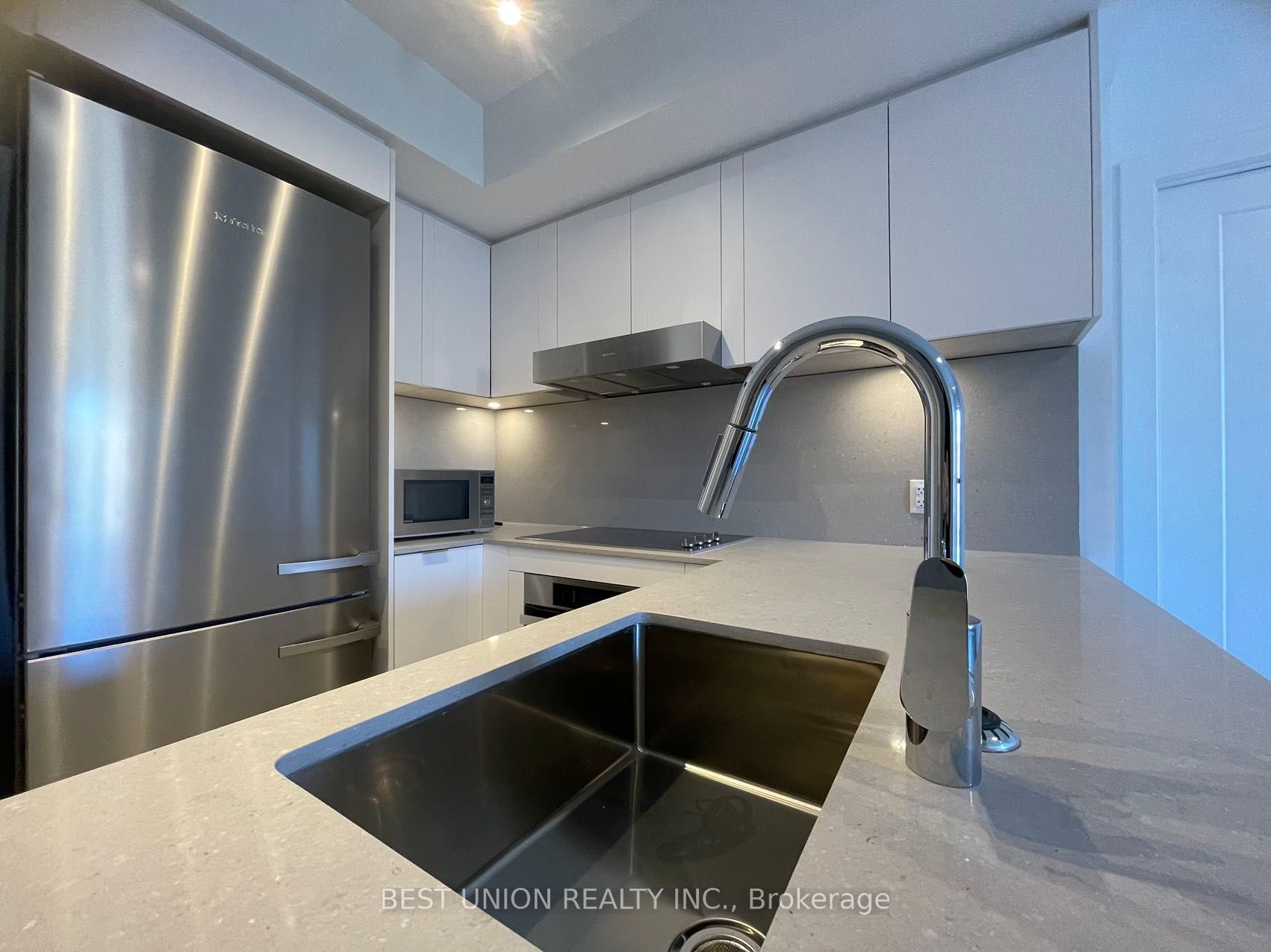 9 Clegg Rd N 10 Property Photo 7