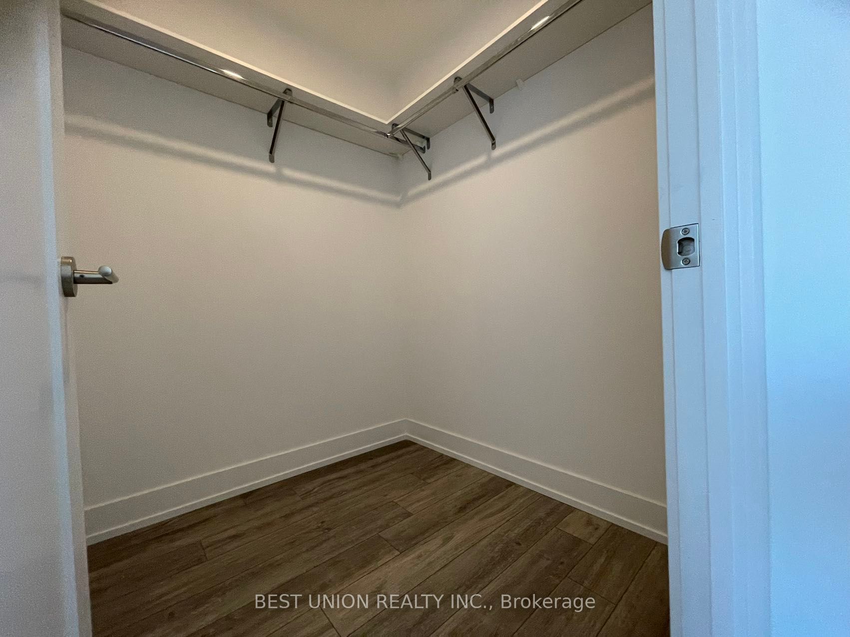9 Clegg Rd N 10 Property Photo 12