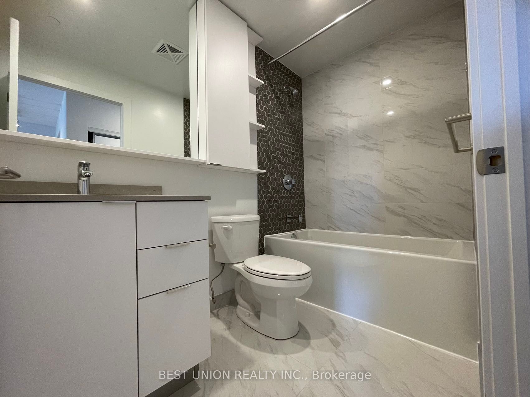 9 Clegg Rd N 10 Property Photo 15