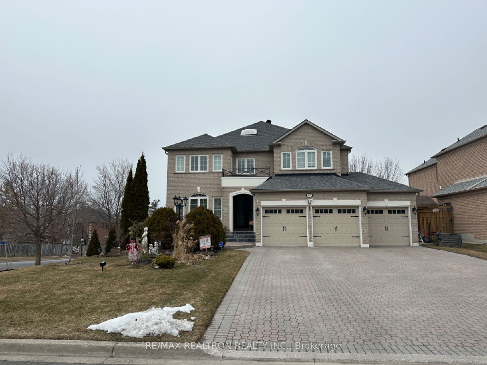 113 Reansbury Cres Property Photo