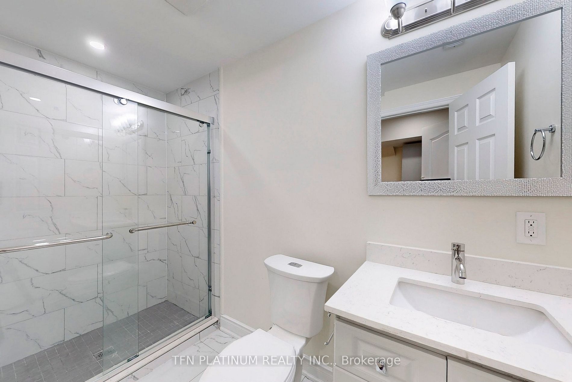 41 Regency View Hts Property Photo 36