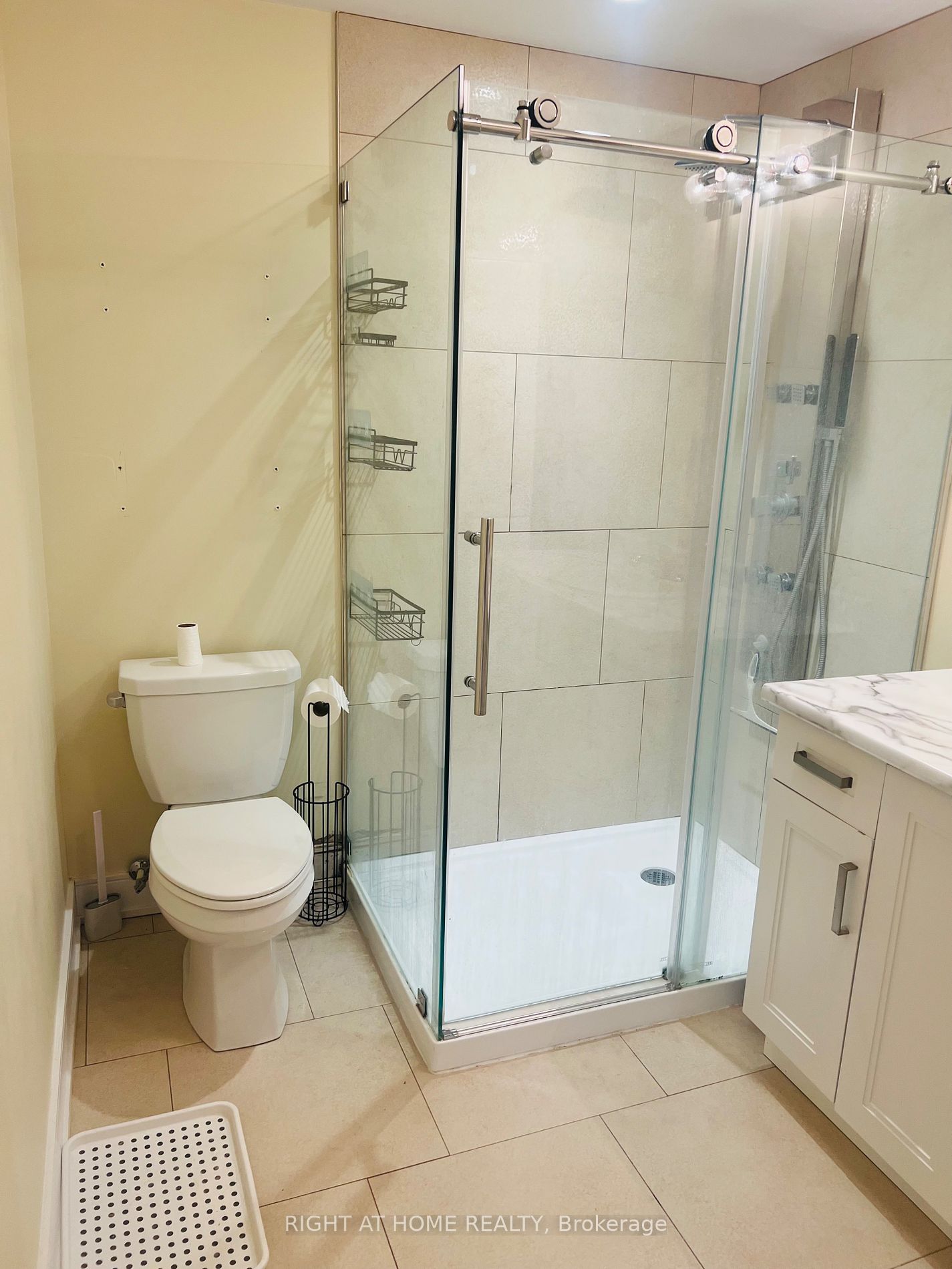 2512 Eighth Line Property Photo 2