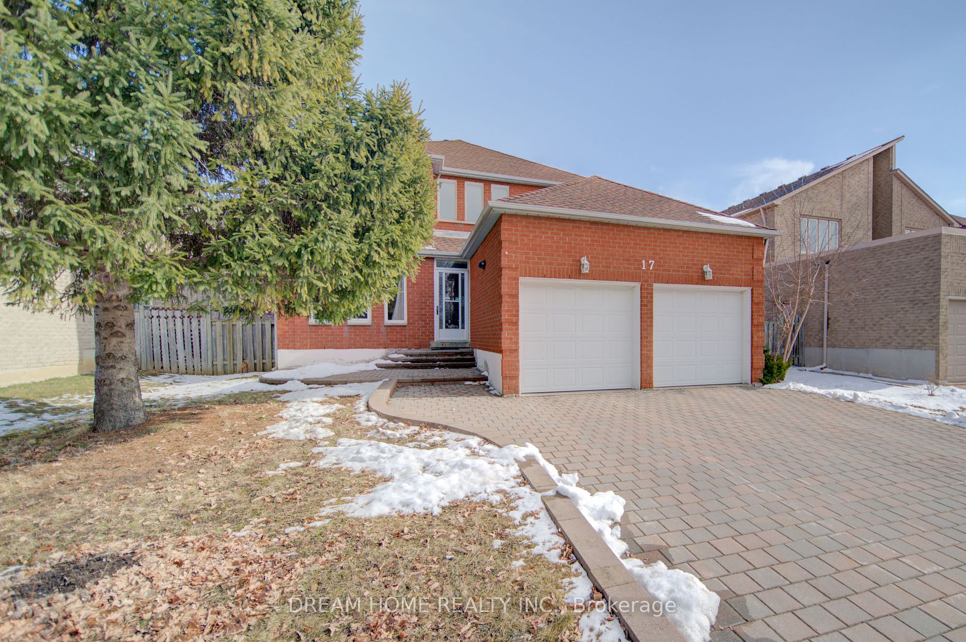 17 Caldbeck Ave Property Photo 1
