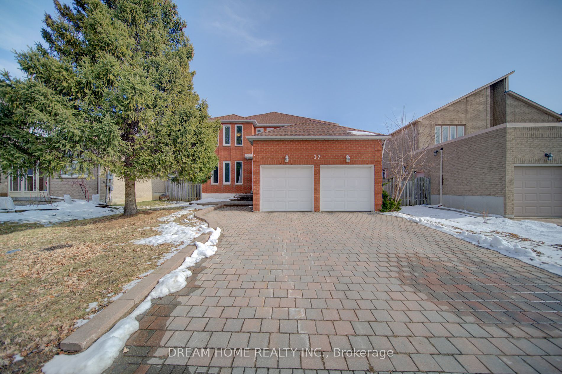 17 Caldbeck Ave Property Photo 2