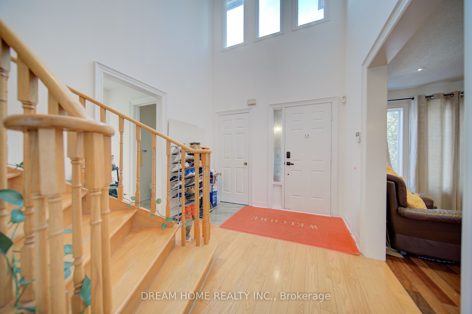 17 Caldbeck Ave Property Photo 3
