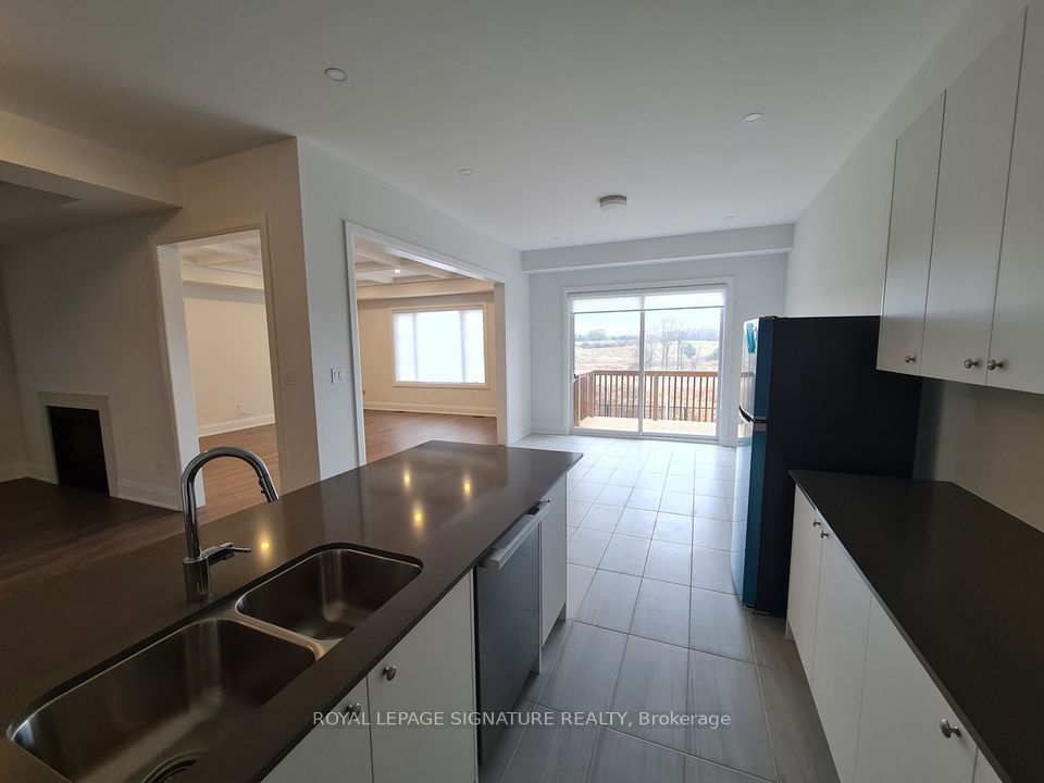 563 Kleinburg Summit Way Property Photo 9