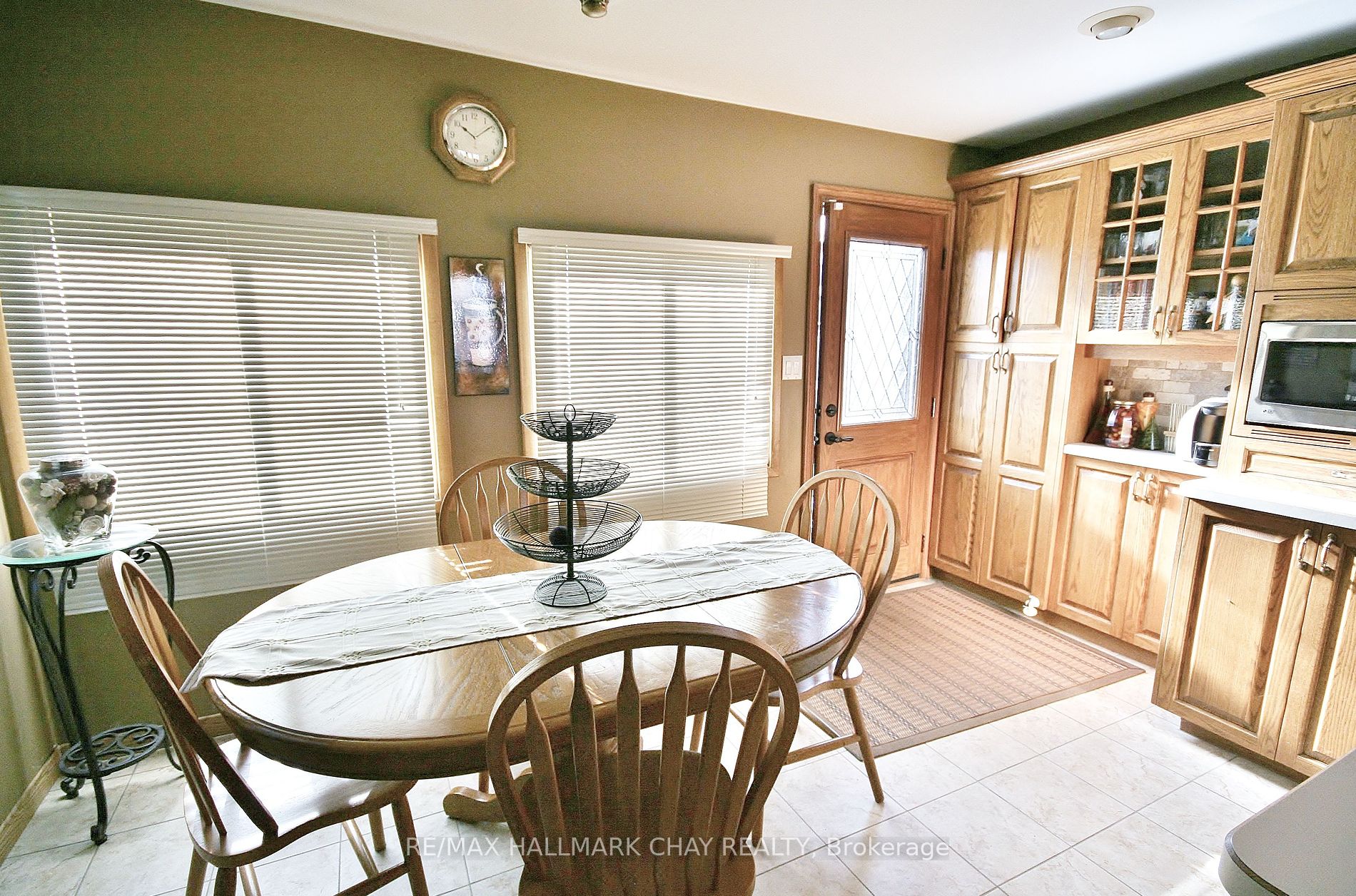 1099 Poplar Dr Property Photo 6