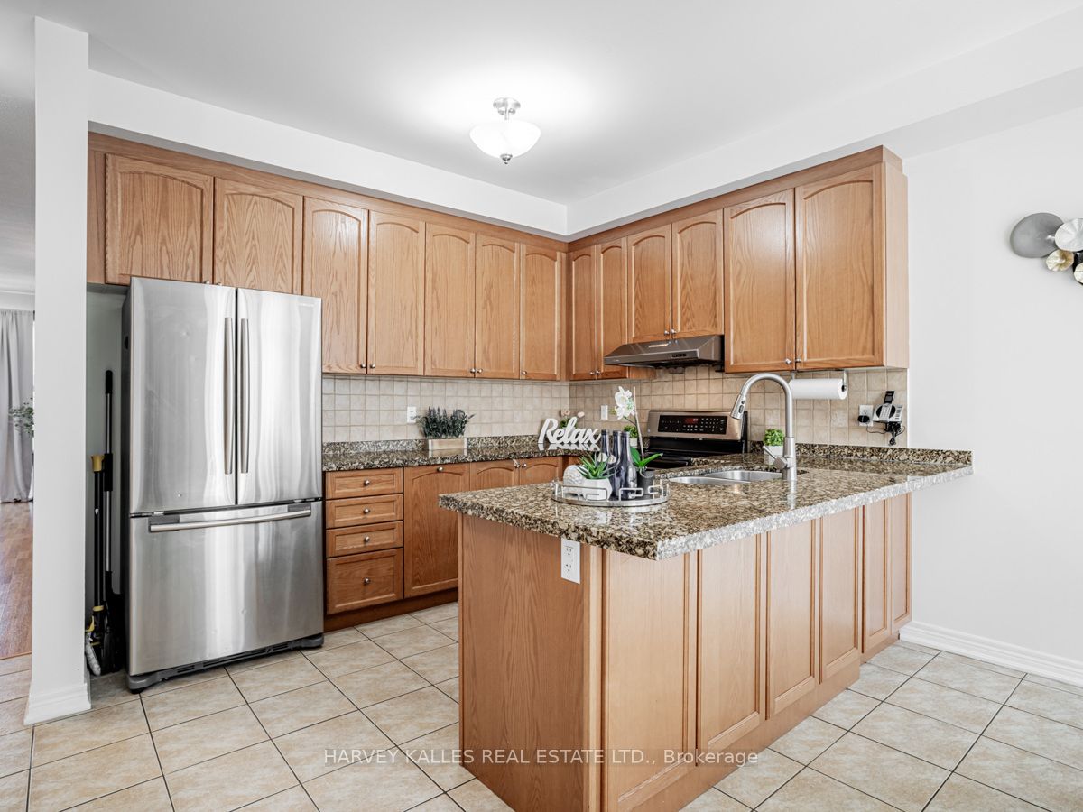 151 Silverwood Ave Property Photo 10